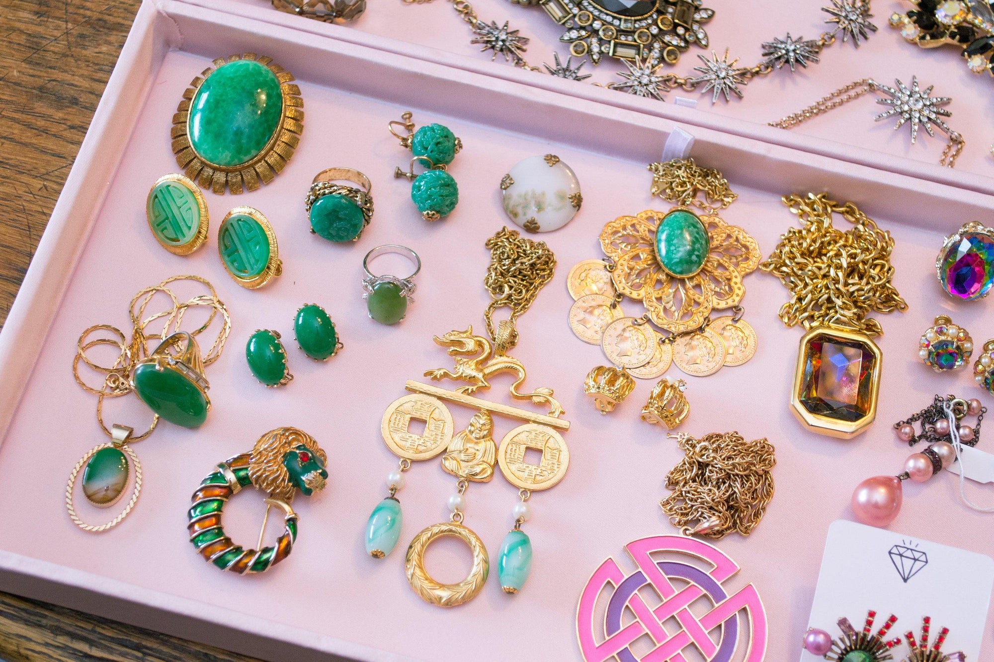 Vintage Lion Brooch Gold Tone with Green and Orange Enamel by 1960s - Vintage Meet Modern Vintage Jewelry - Chicago, Illinois - #oldhollywoodglamour #vintagemeetmodern #designervintage #jewelrybox #antiquejewelry #vintagejewelry