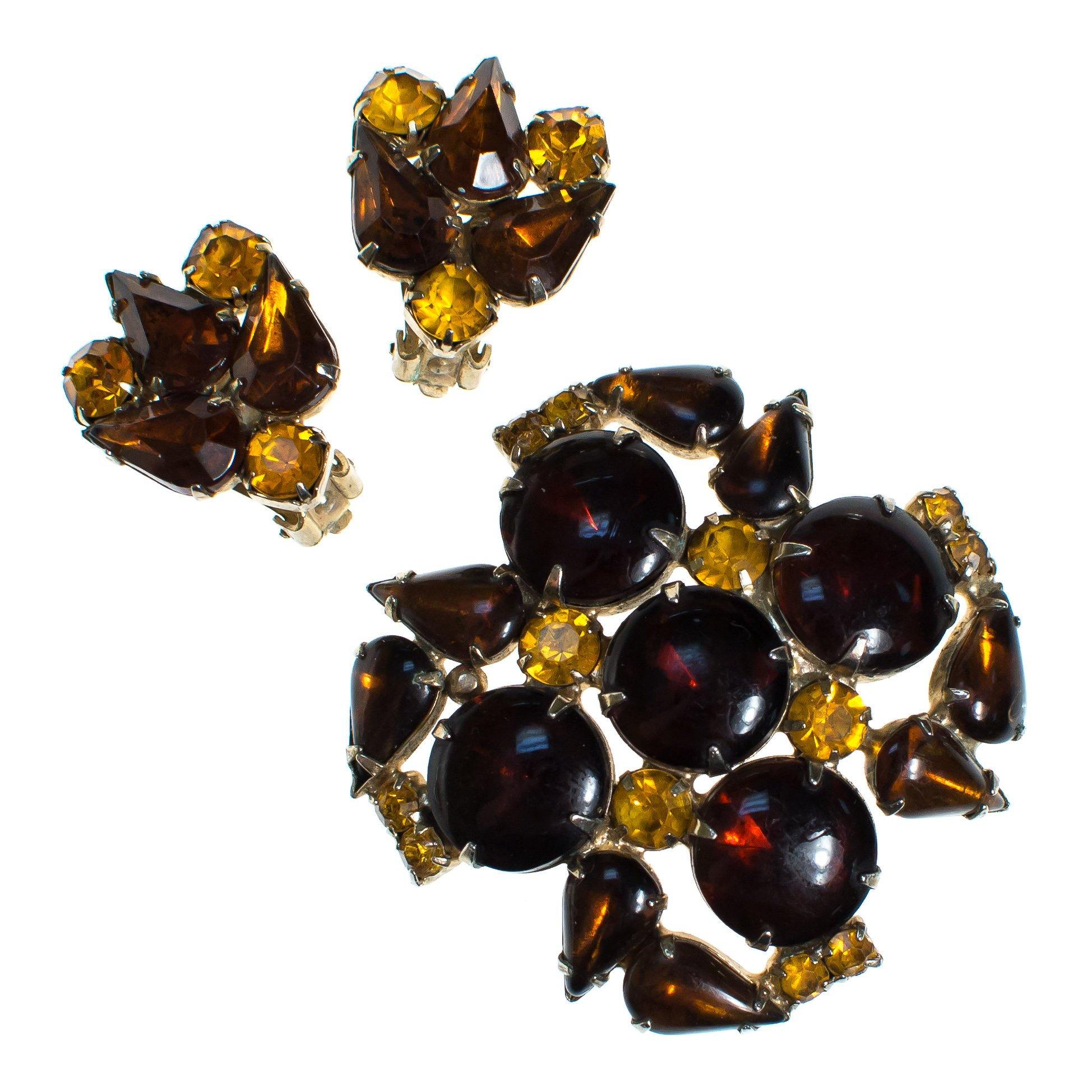 Vintage Garne Amber and Citrine Crystal Brooch by Garne Amber - Vintage Meet Modern Vintage Jewelry - Chicago, Illinois - #oldhollywoodglamour #vintagemeetmodern #designervintage #jewelrybox #antiquejewelry #vintagejewelry