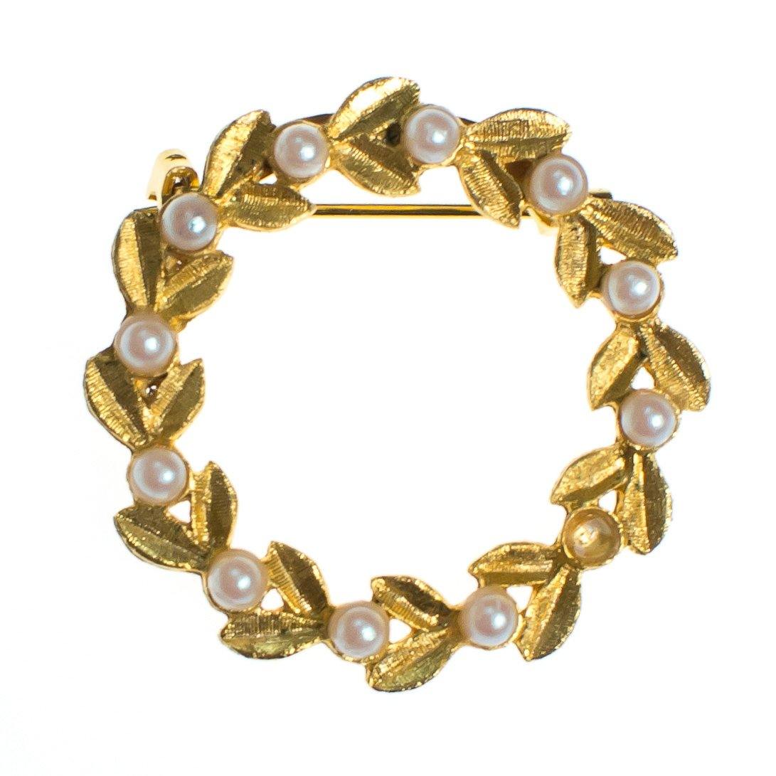 Vintage Small Gold Leave Brooch with Faux Seed Pearls