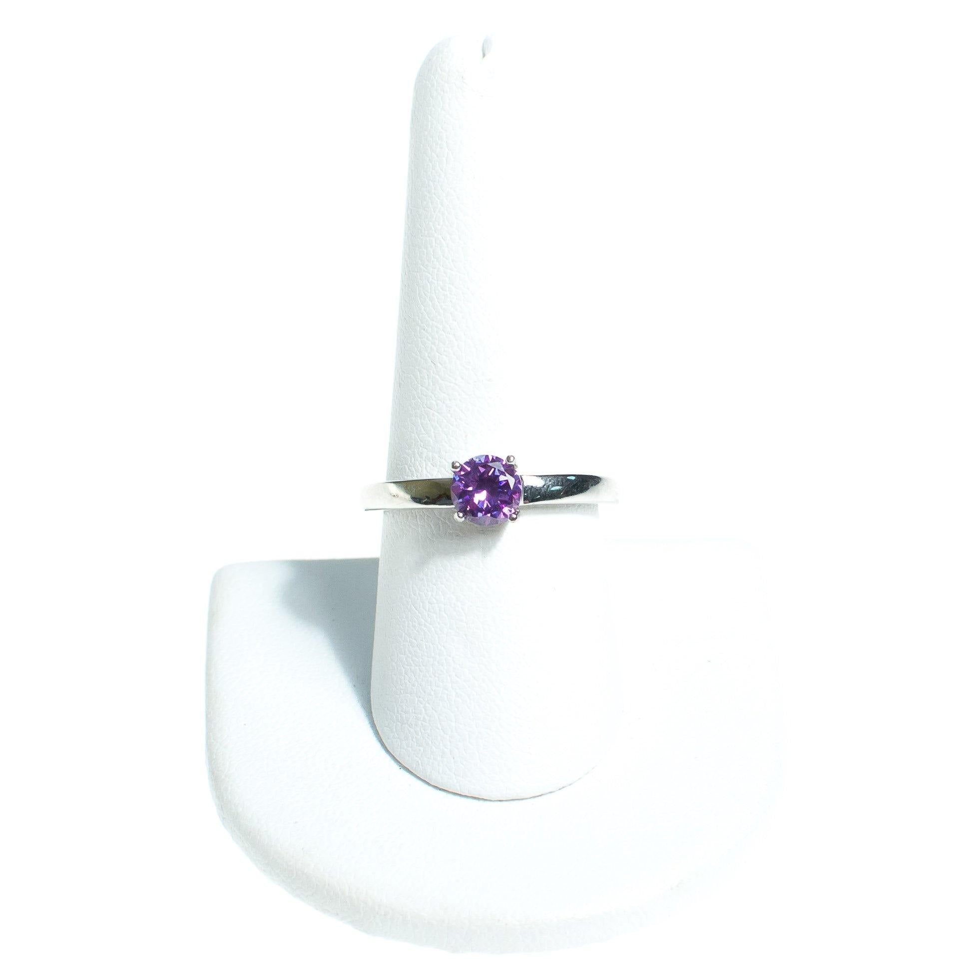 Vintage Amethyst Solitaire Ring Set In Sterling Silver by 1990s - Vintage Meet Modern Vintage Jewelry - Chicago, Illinois - #oldhollywoodglamour #vintagemeetmodern #designervintage #jewelrybox #antiquejewelry #vintagejewelry