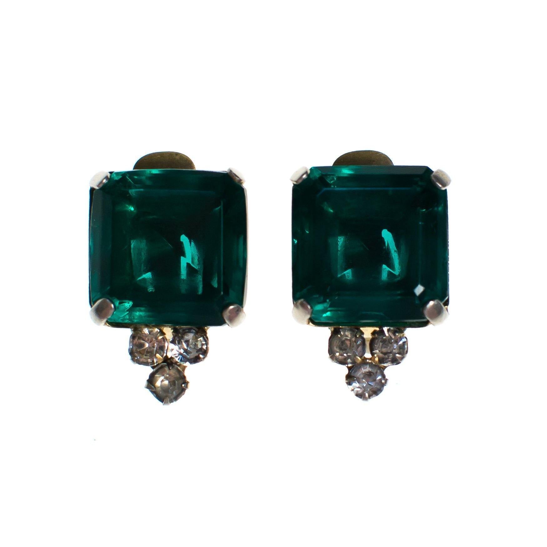 Vintage Art Deco Era Emerald Green Rhinestone Earrings, Clip-on, Clear Rhinestones by Art Deco - Vintage Meet Modern Vintage Jewelry - Chicago, Illinois - #oldhollywoodglamour #vintagemeetmodern #designervintage #jewelrybox #antiquejewelry #vintagejewelry