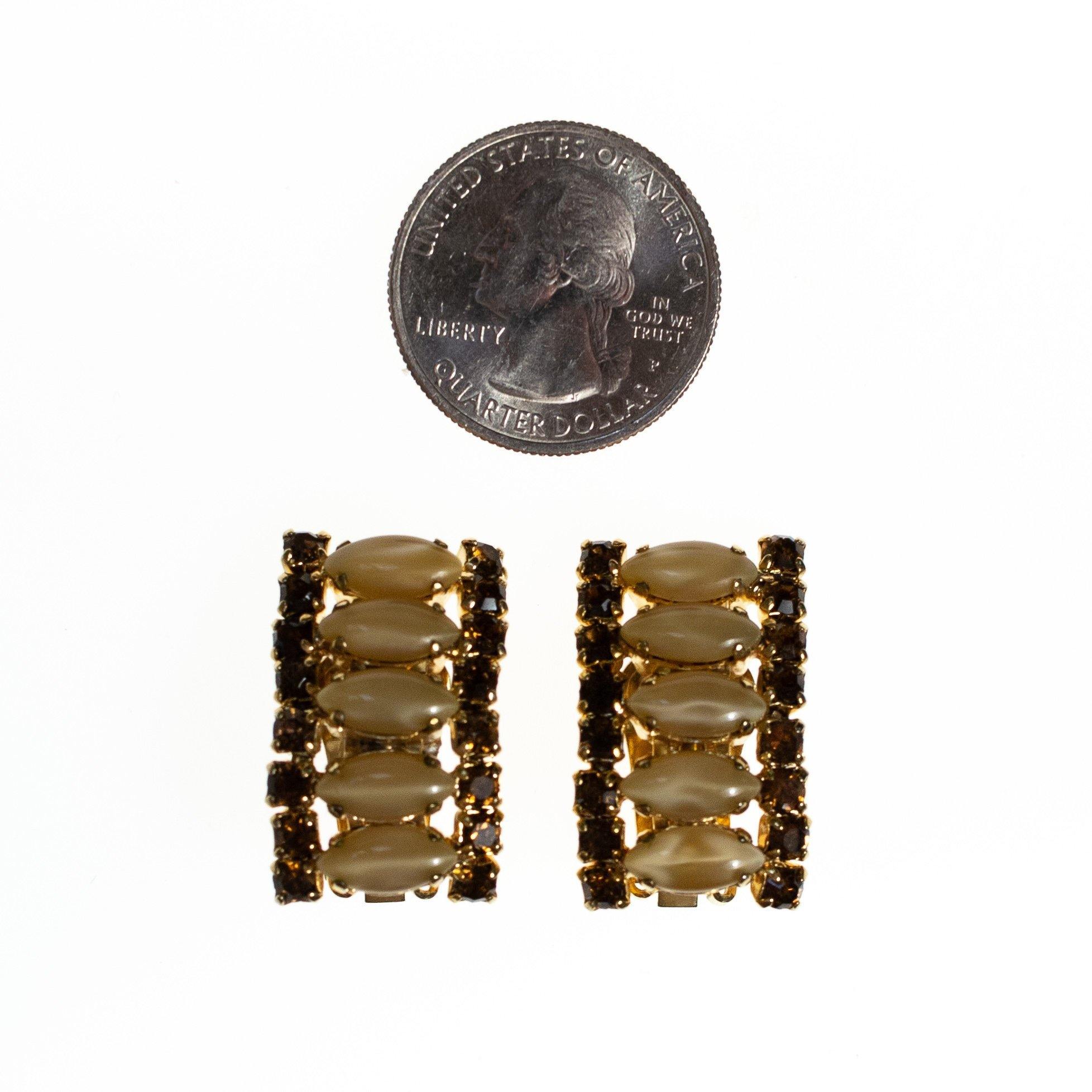 Vintage Champagne and Amber Rhinestones Earrings, Clip On by 1950s - Vintage Meet Modern Vintage Jewelry - Chicago, Illinois - #oldhollywoodglamour #vintagemeetmodern #designervintage #jewelrybox #antiquejewelry #vintagejewelry