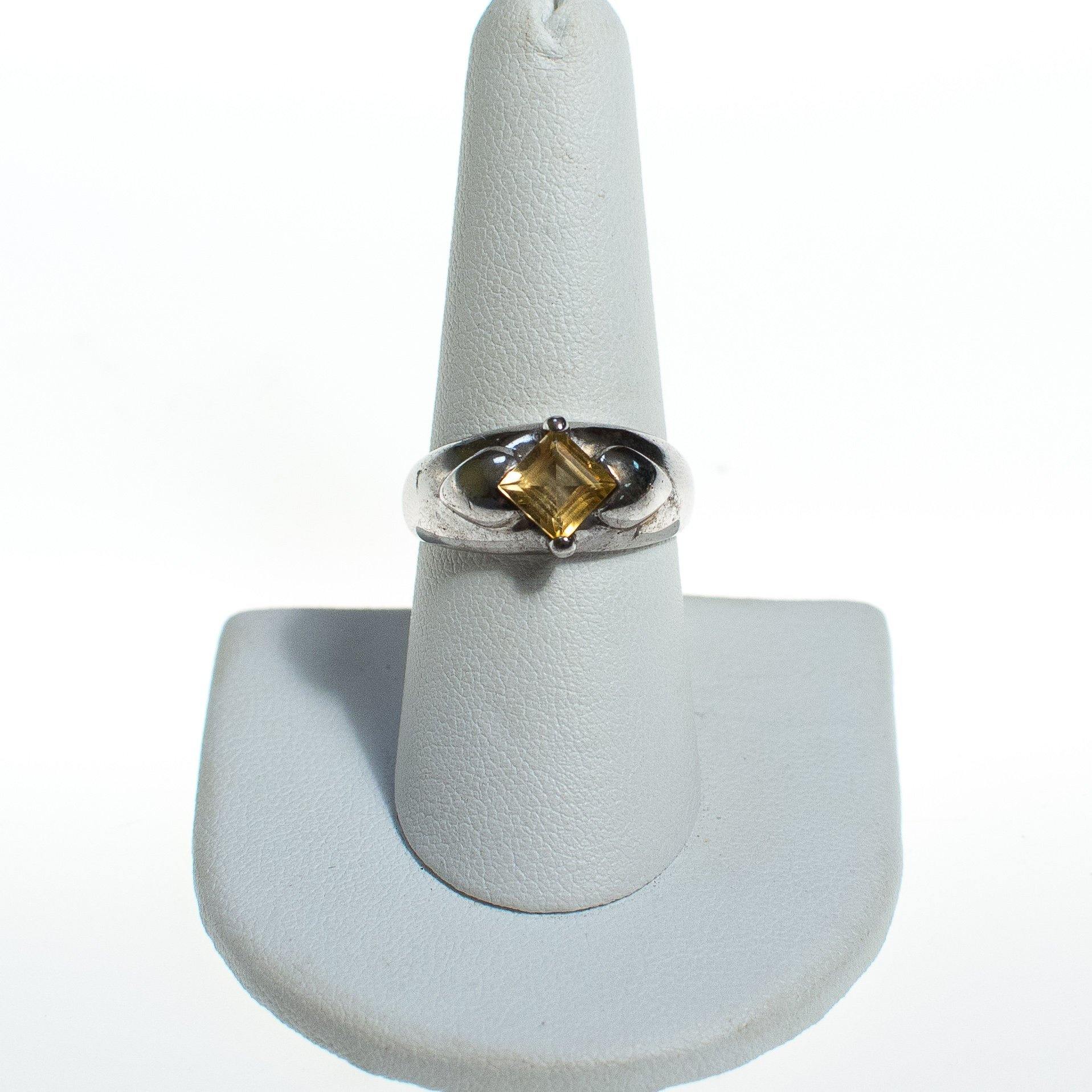 Vintage Sterling Silver Princess Cut Bezel Set Citrine Ring by 1990s - Vintage Meet Modern Vintage Jewelry - Chicago, Illinois - #oldhollywoodglamour #vintagemeetmodern #designervintage #jewelrybox #antiquejewelry #vintagejewelry