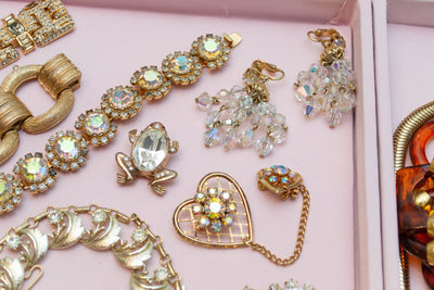 Vintage Chantelaine Brooch, Heart Brooch, Aurora Borealis Rhinstones by 1960s - Vintage Meet Modern Vintage Jewelry - Chicago, Illinois - #oldhollywoodglamour #vintagemeetmodern #designervintage #jewelrybox #antiquejewelry #vintagejewelry