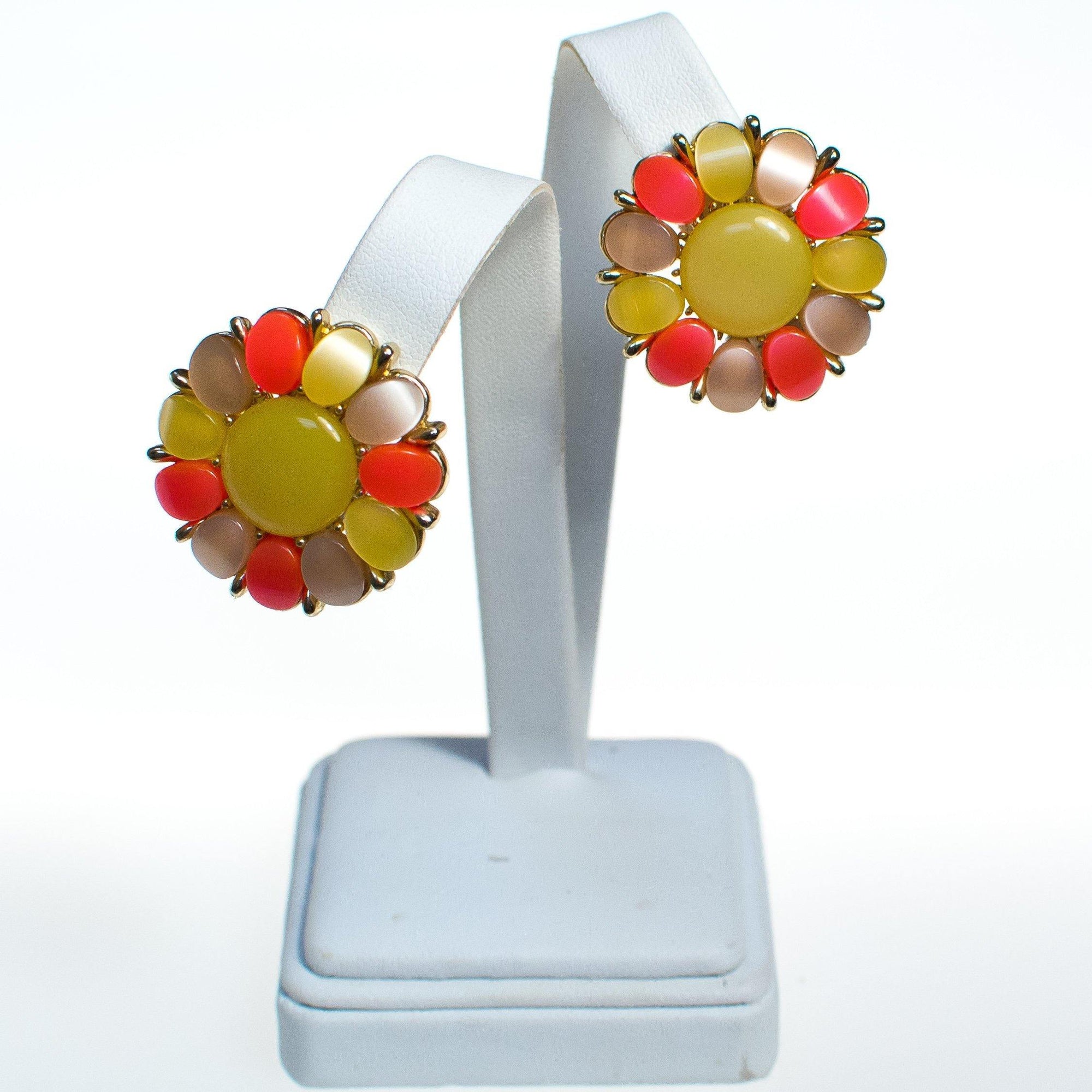 Vintage 1950s Mod Yellow Orange, Champagne Thermoset Lucite Moonglow Medallion Statement Earrings, Clip On by 1950s - Vintage Meet Modern Vintage Jewelry - Chicago, Illinois - #oldhollywoodglamour #vintagemeetmodern #designervintage #jewelrybox #antiquejewelry #vintagejewelry
