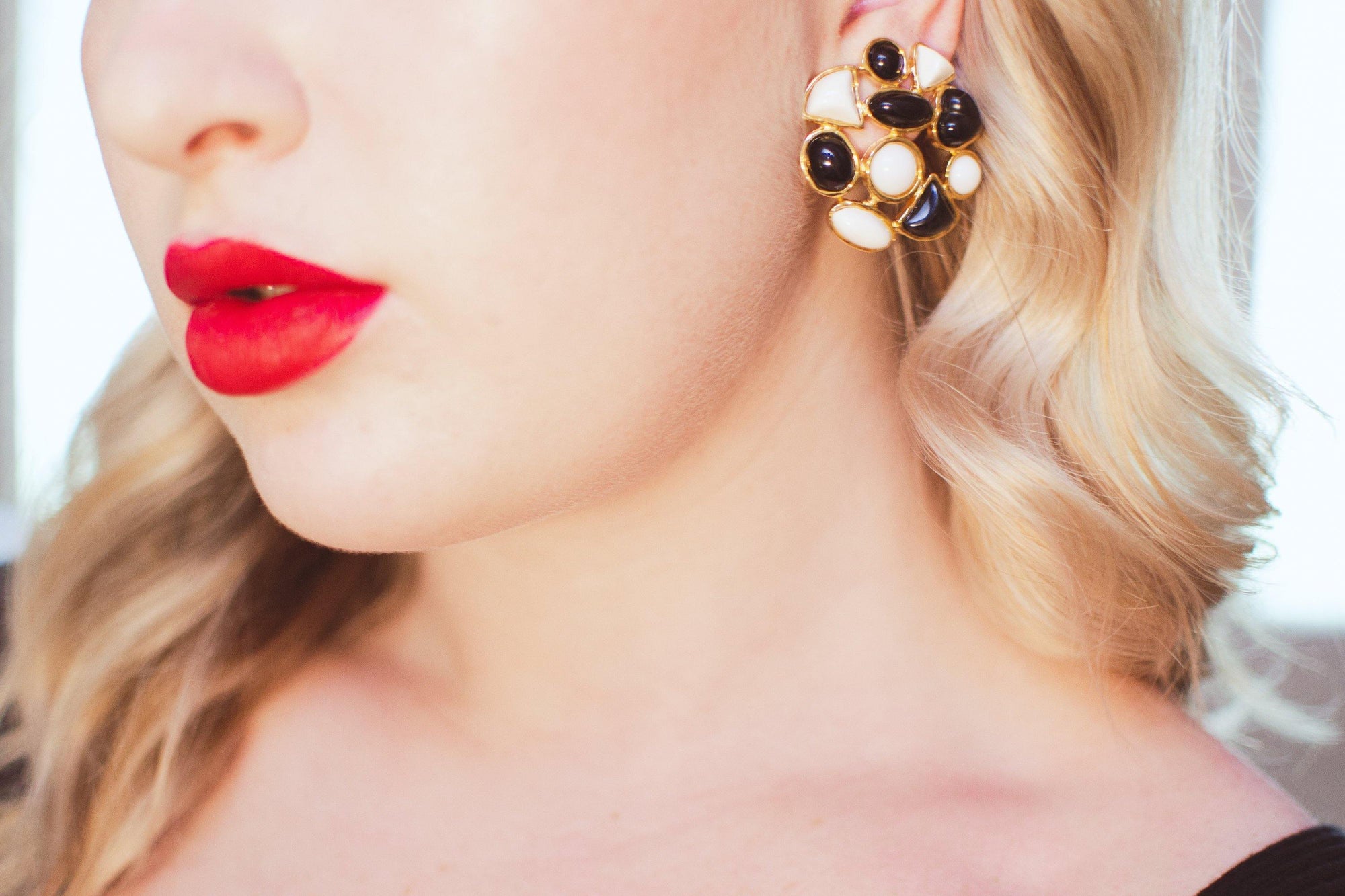 Vintage Les Bernard Black and White Lucite Statement Earrings, Clip On by Les Bernard - Vintage Meet Modern Vintage Jewelry - Chicago, Illinois - #oldhollywoodglamour #vintagemeetmodern #designervintage #jewelrybox #antiquejewelry #vintagejewelry