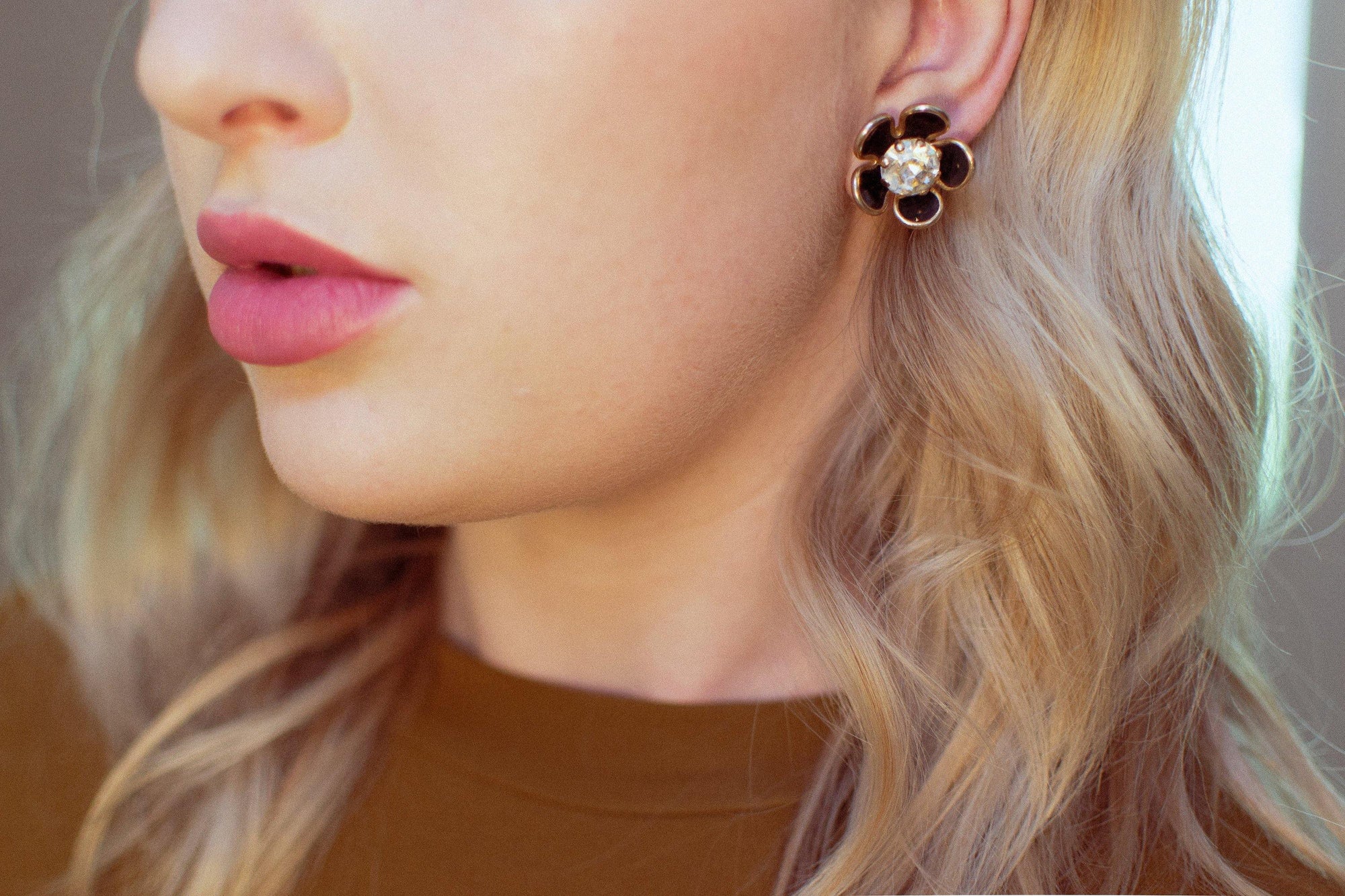 Vintage Jet and Crystal Flower Earrings, Screw Back by 1960s - Vintage Meet Modern Vintage Jewelry - Chicago, Illinois - #oldhollywoodglamour #vintagemeetmodern #designervintage #jewelrybox #antiquejewelry #vintagejewelry