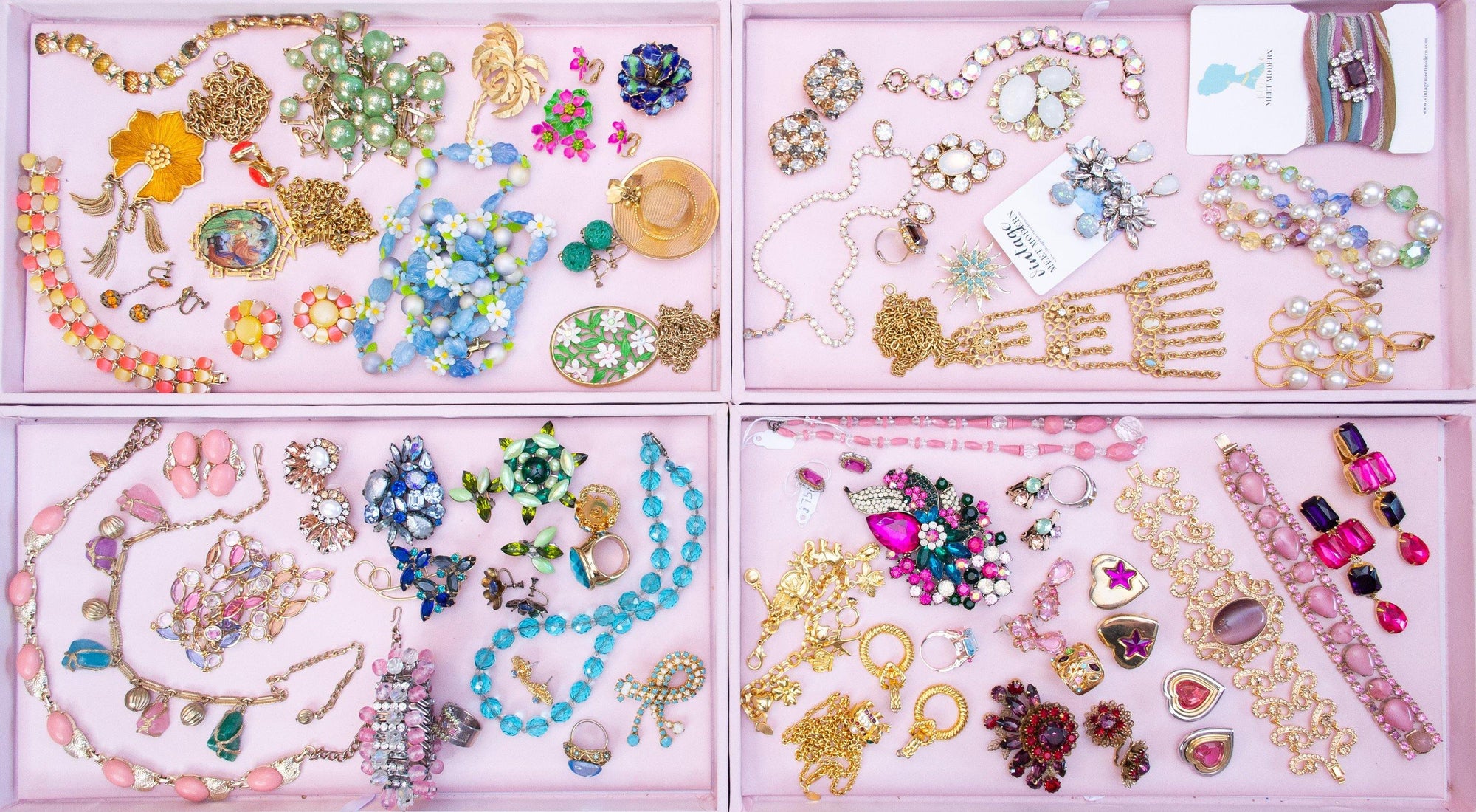 Vintage Gold Filigree Scroll Link Bracelet with Amethyst Cats Eye Moonglow Cabochon by Filigree - Vintage Meet Modern Vintage Jewelry - Chicago, Illinois - #oldhollywoodglamour #vintagemeetmodern #designervintage #jewelrybox #antiquejewelry #vintagejewelry