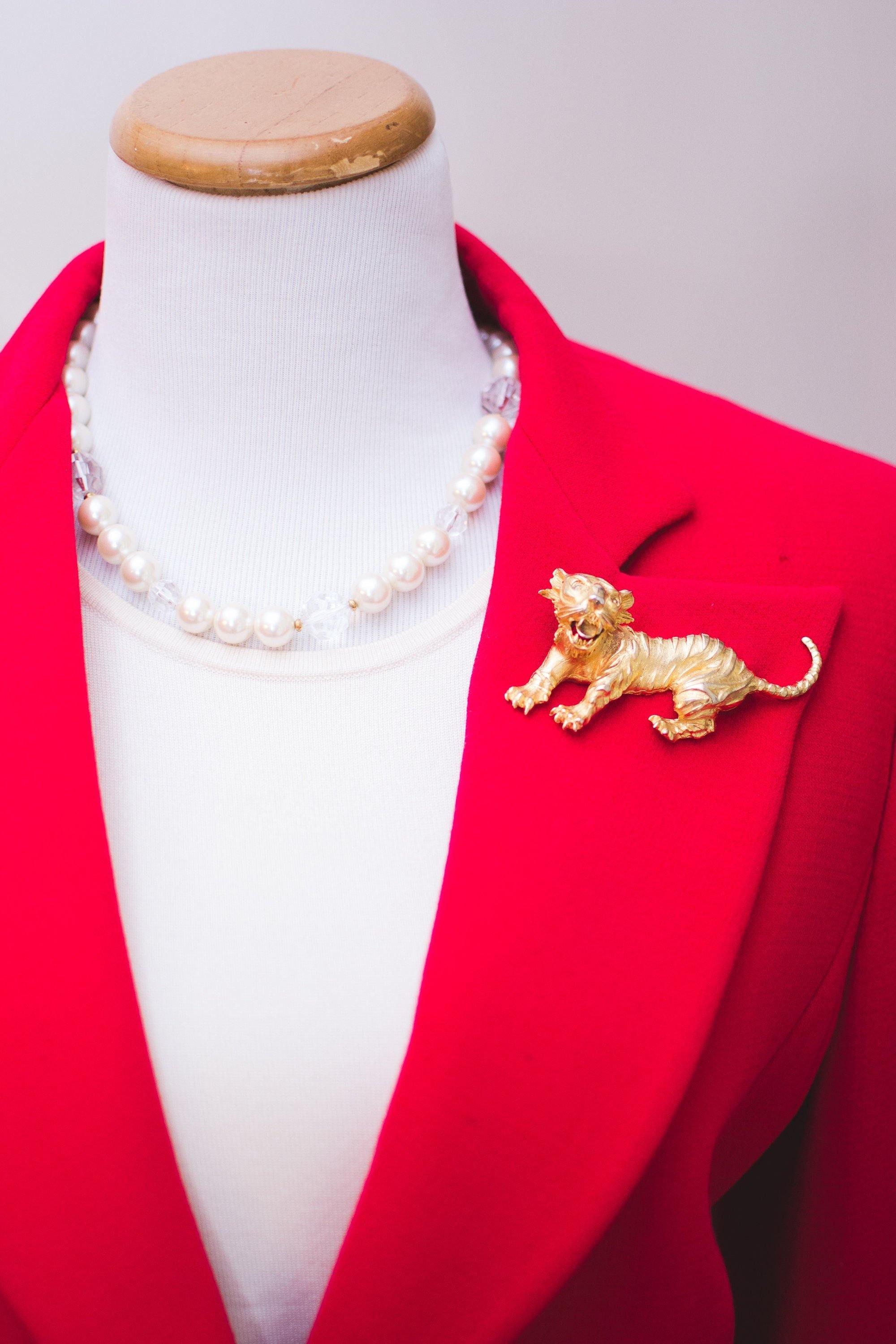 Vintage Brushed Gold Tone Roaring Tiger Brooch by 1960s - Vintage Meet Modern Vintage Jewelry - Chicago, Illinois - #oldhollywoodglamour #vintagemeetmodern #designervintage #jewelrybox #antiquejewelry #vintagejewelry