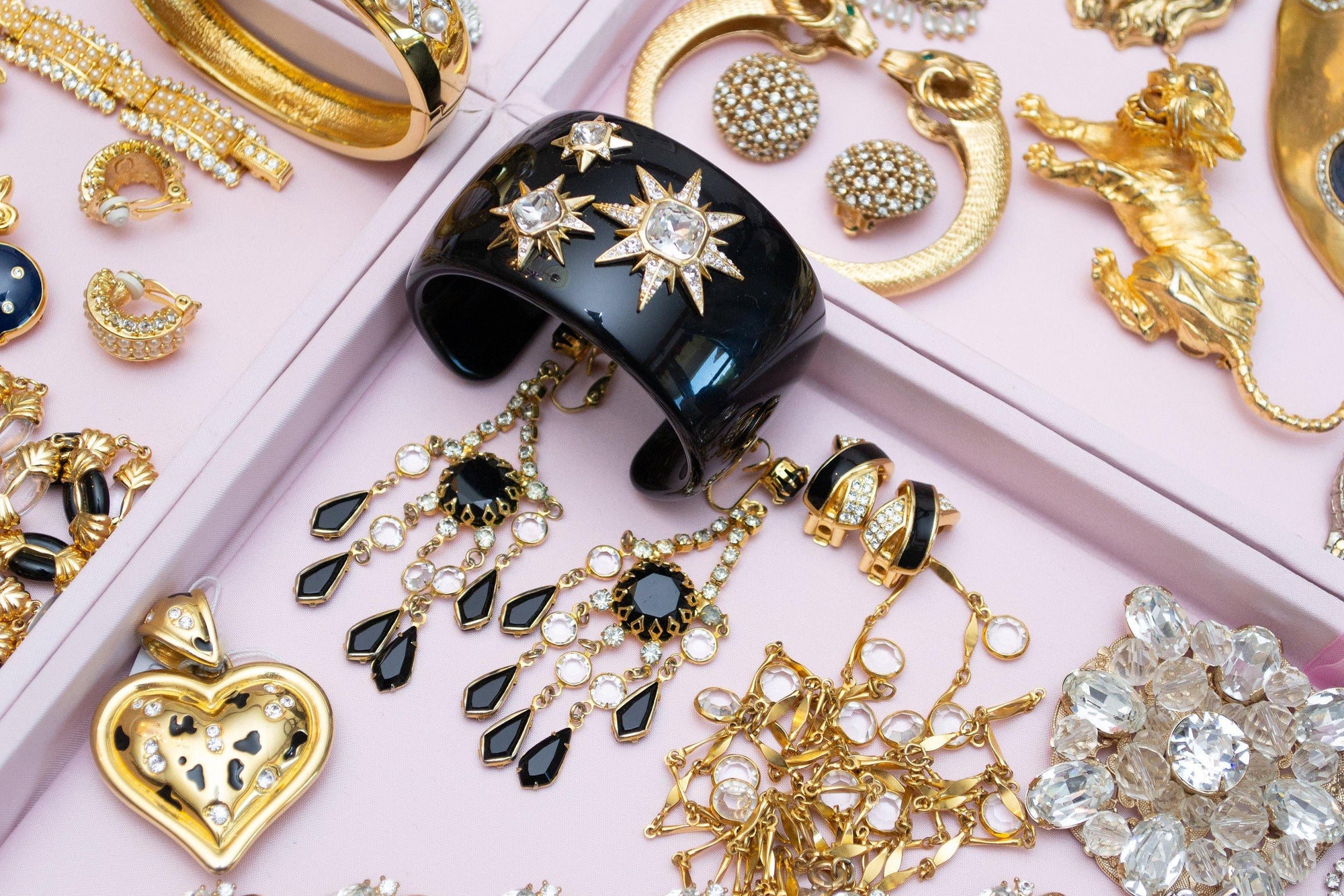 Vintage Louise et Cie Black Lucite Cuff with Gold Rhinestone Stars by Louise et Cie - Vintage Meet Modern Vintage Jewelry - Chicago, Illinois - #oldhollywoodglamour #vintagemeetmodern #designervintage #jewelrybox #antiquejewelry #vintagejewelry