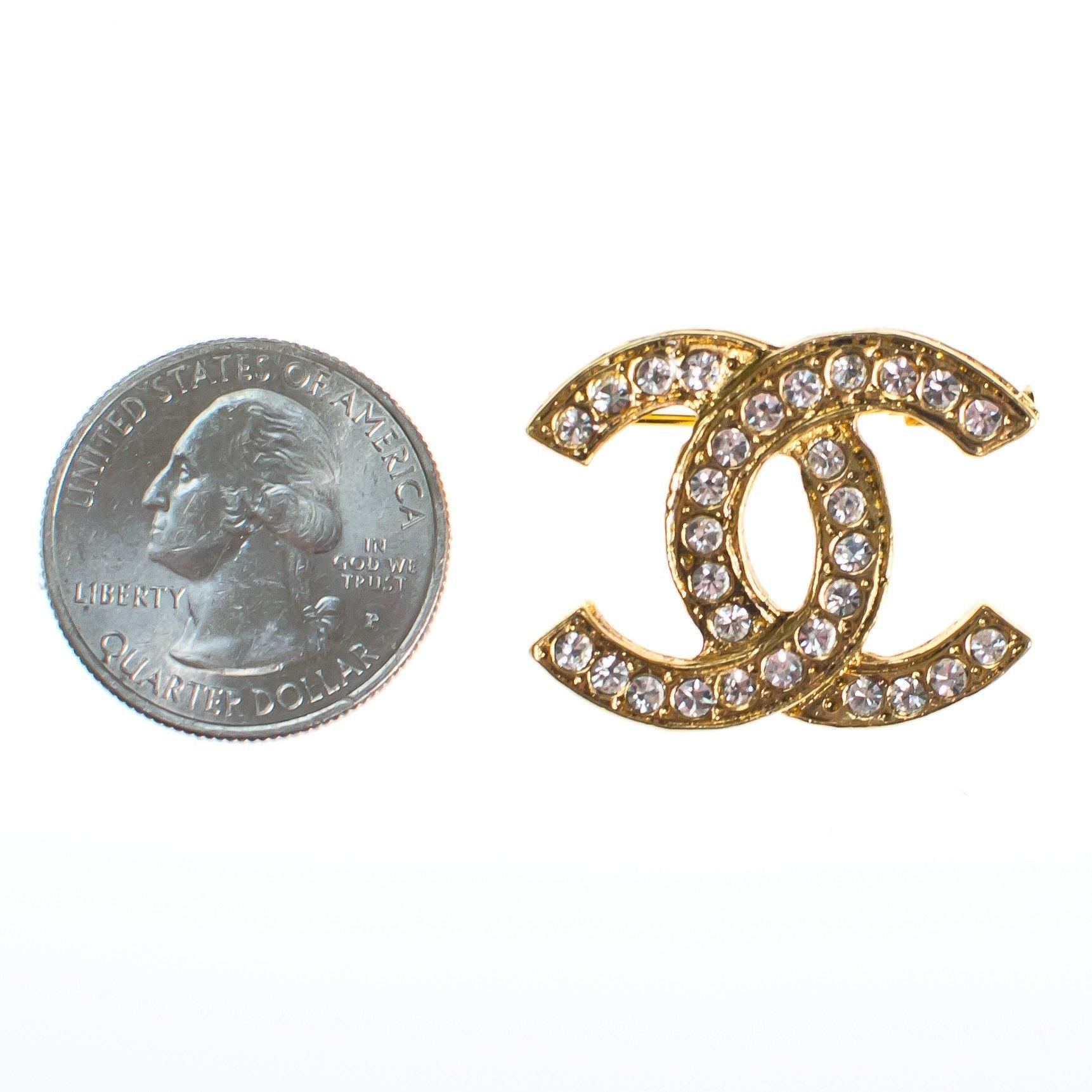 Vintage Chanel CC Logo Rhinestone Brooch by Chanel - Vintage Meet Modern Vintage Jewelry - Chicago, Illinois - #oldhollywoodglamour #vintagemeetmodern #designervintage #jewelrybox #antiquejewelry #vintagejewelry