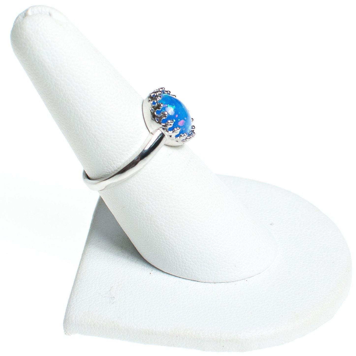 Vintage Blue Glitter Lucite Statement Ring by Vintage Meet Modern - Vintage Meet Modern Vintage Jewelry - Chicago, Illinois - #oldhollywoodglamour #vintagemeetmodern #designervintage #jewelrybox #antiquejewelry #vintagejewelry