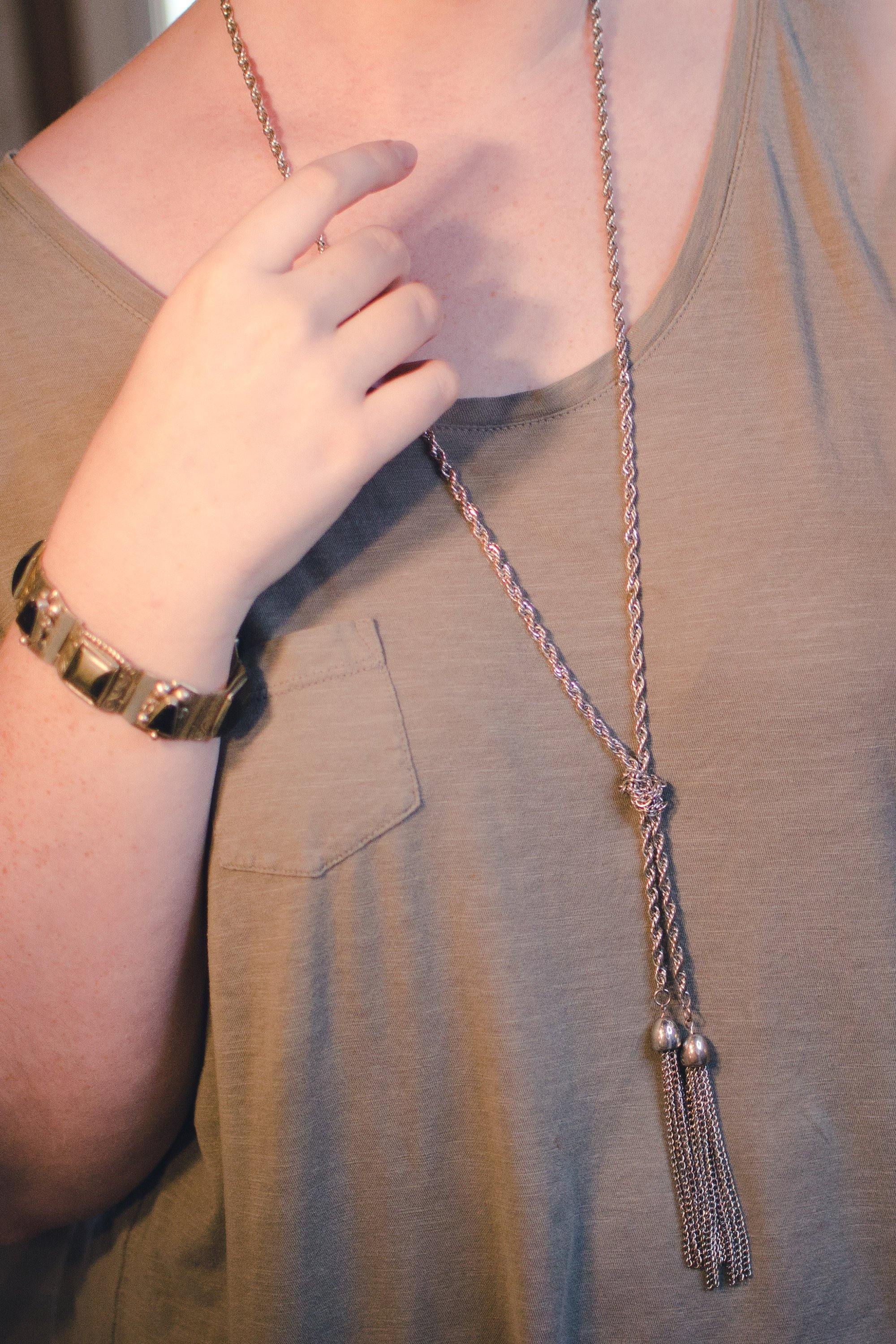 Vintage 1970s Silver Tassel Lariat Necklace by Lariat - Vintage Meet Modern Vintage Jewelry - Chicago, Illinois - #oldhollywoodglamour #vintagemeetmodern #designervintage #jewelrybox #antiquejewelry #vintagejewelry