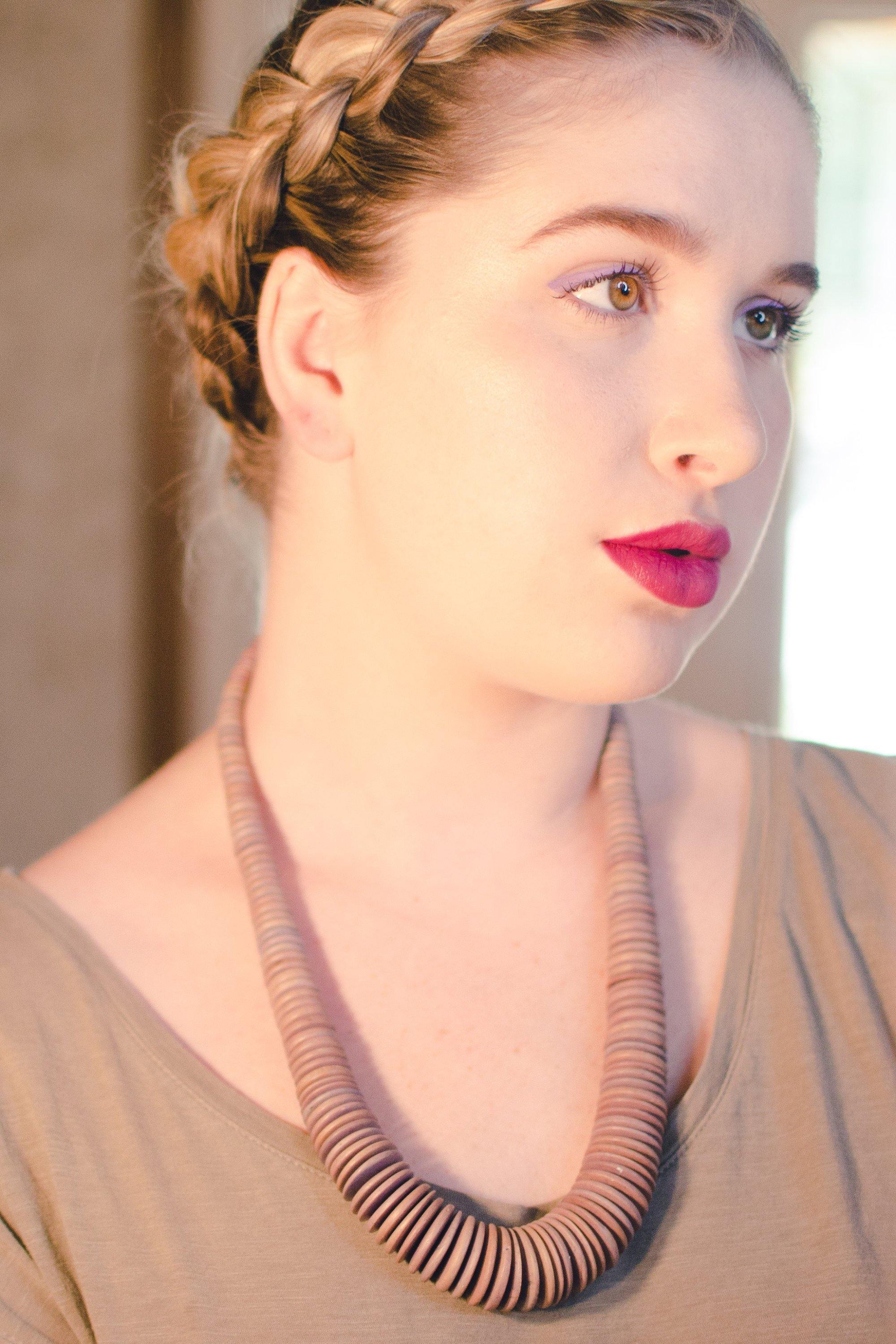 Vintage Chunky Lavender Dyed Wood Disc Beads Graduated Necklace by Artisan - Vintage Meet Modern Vintage Jewelry - Chicago, Illinois - #oldhollywoodglamour #vintagemeetmodern #designervintage #jewelrybox #antiquejewelry #vintagejewelry