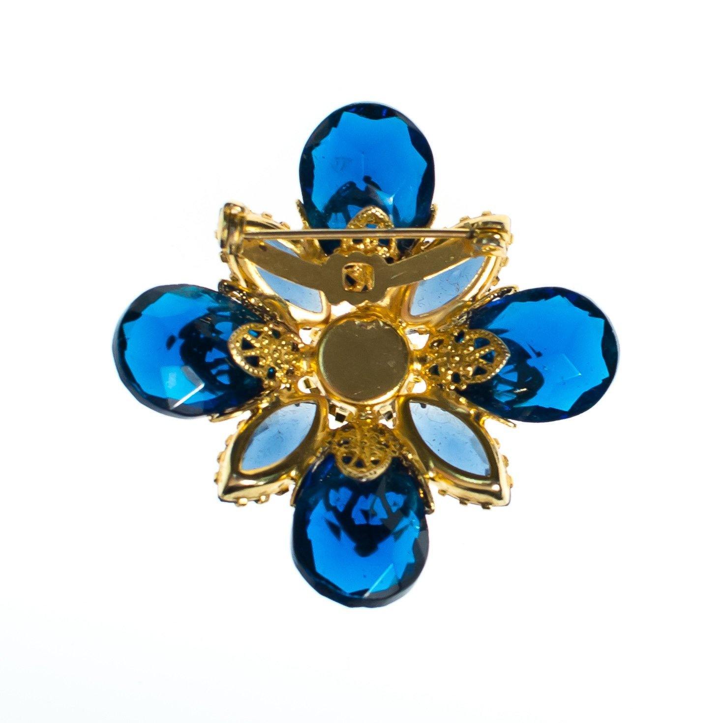Vintage Blue Rhinestone Brooch, Gold Tone Brooch by 1960s - Vintage Meet Modern Vintage Jewelry - Chicago, Illinois - #oldhollywoodglamour #vintagemeetmodern #designervintage #jewelrybox #antiquejewelry #vintagejewelry