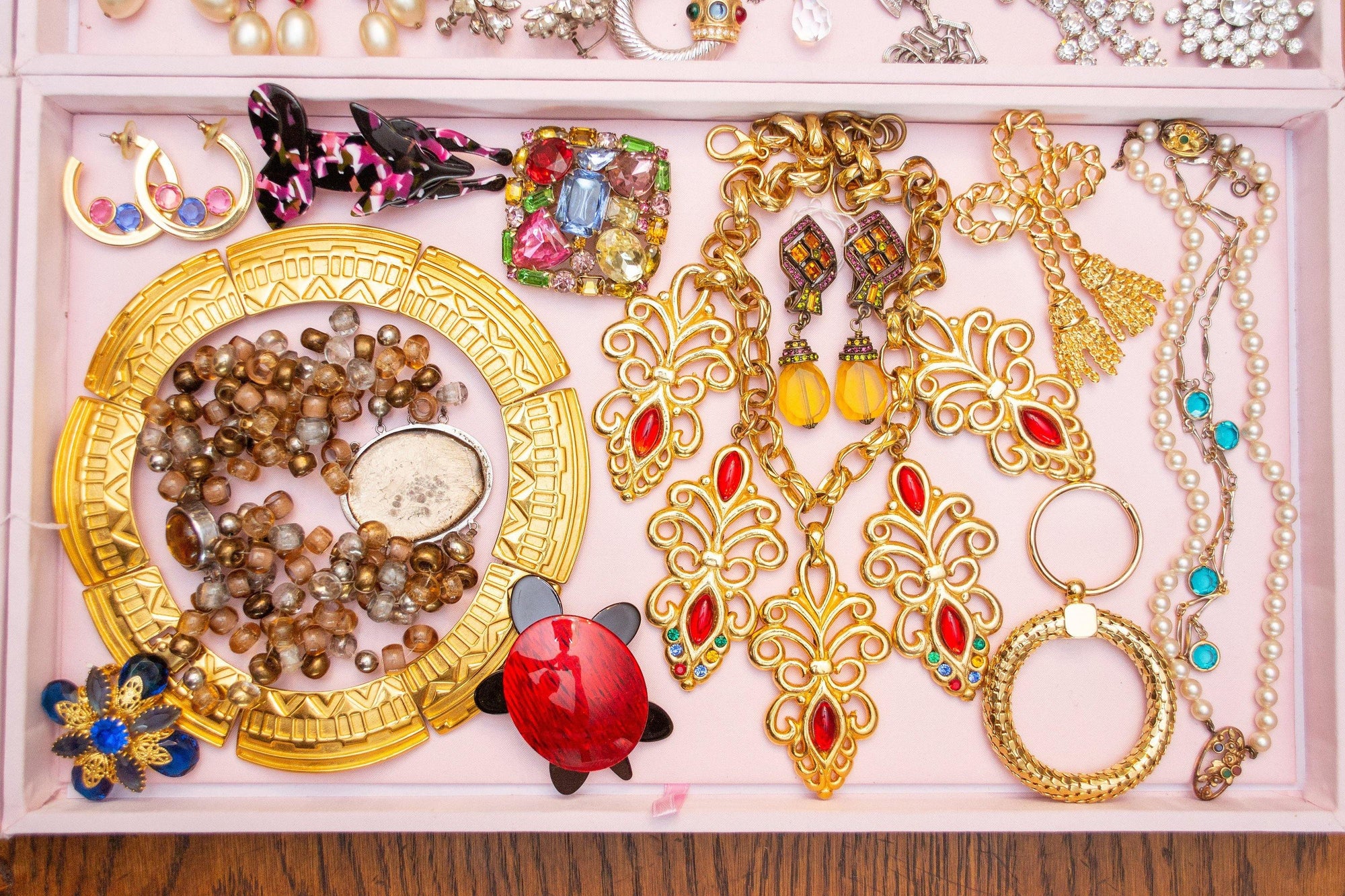 Vintage Silver Necklace with Aqua Bezel Crystal Charms by 1970s - Vintage Meet Modern Vintage Jewelry - Chicago, Illinois - #oldhollywoodglamour #vintagemeetmodern #designervintage #jewelrybox #antiquejewelry #vintagejewelry