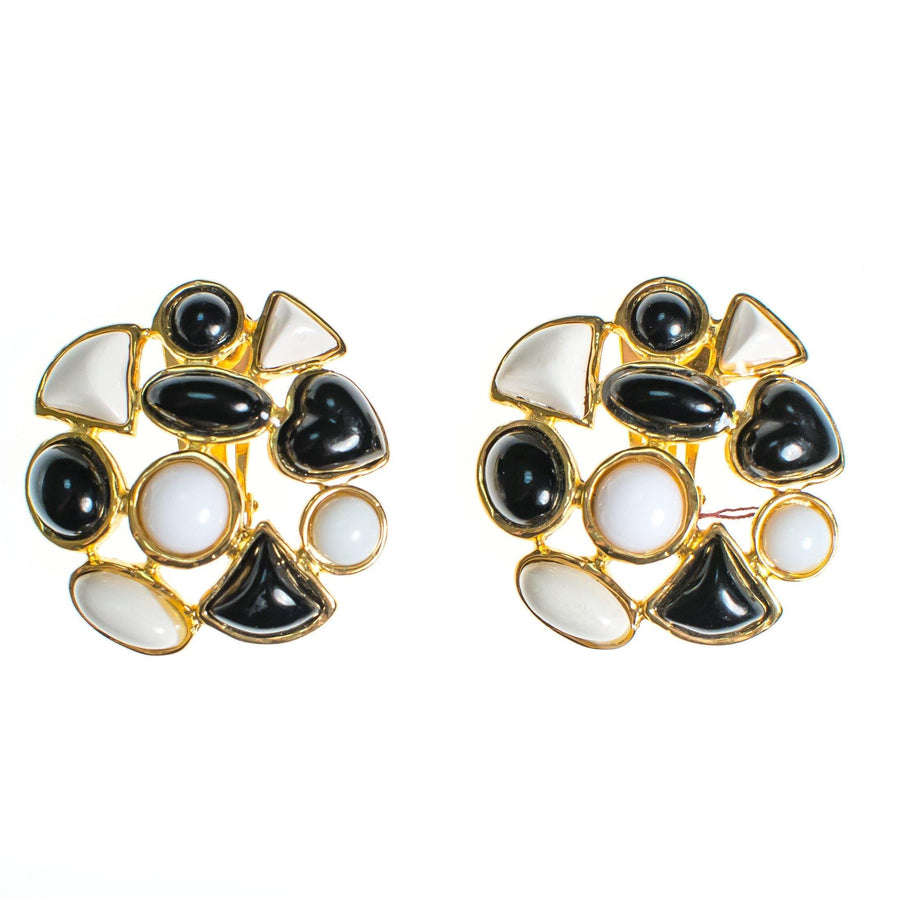 Vintage Les Bernard Black and White Lucite Statement Earrings, Clip On by Les Bernard - Vintage Meet Modern Vintage Jewelry - Chicago, Illinois - #oldhollywoodglamour #vintagemeetmodern #designervintage #jewelrybox #antiquejewelry #vintagejewelry