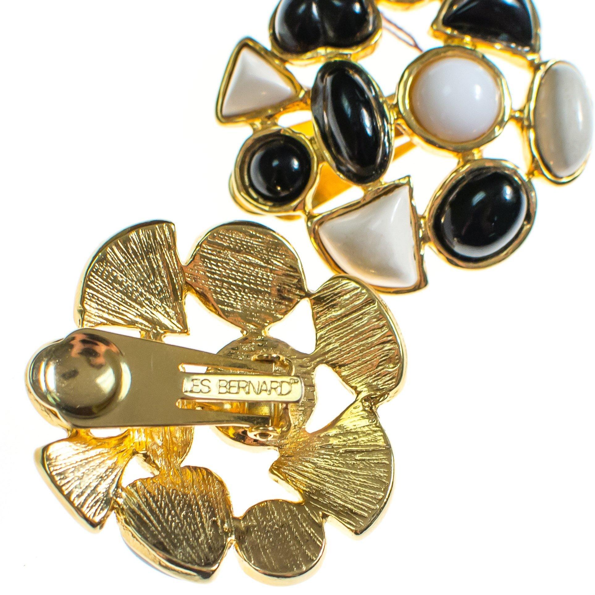 Vintage Les Bernard Black and White Lucite Statement Earrings, Clip On by Les Bernard - Vintage Meet Modern Vintage Jewelry - Chicago, Illinois - #oldhollywoodglamour #vintagemeetmodern #designervintage #jewelrybox #antiquejewelry #vintagejewelry