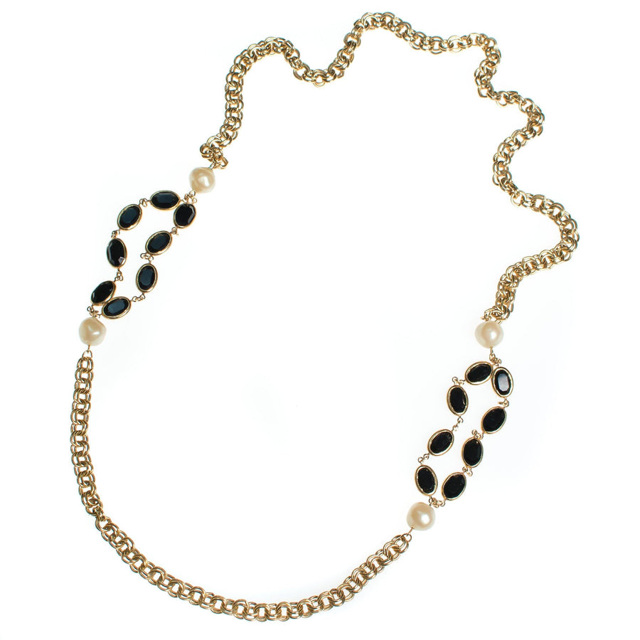 Vintage 1980s Swarovski Black Jet Bezel Set Chicklet and Faux Pearl Necklace by 1980s - Vintage Meet Modern Vintage Jewelry - Chicago, Illinois - #oldhollywoodglamour #vintagemeetmodern #designervintage #jewelrybox #antiquejewelry #vintagejewelry
