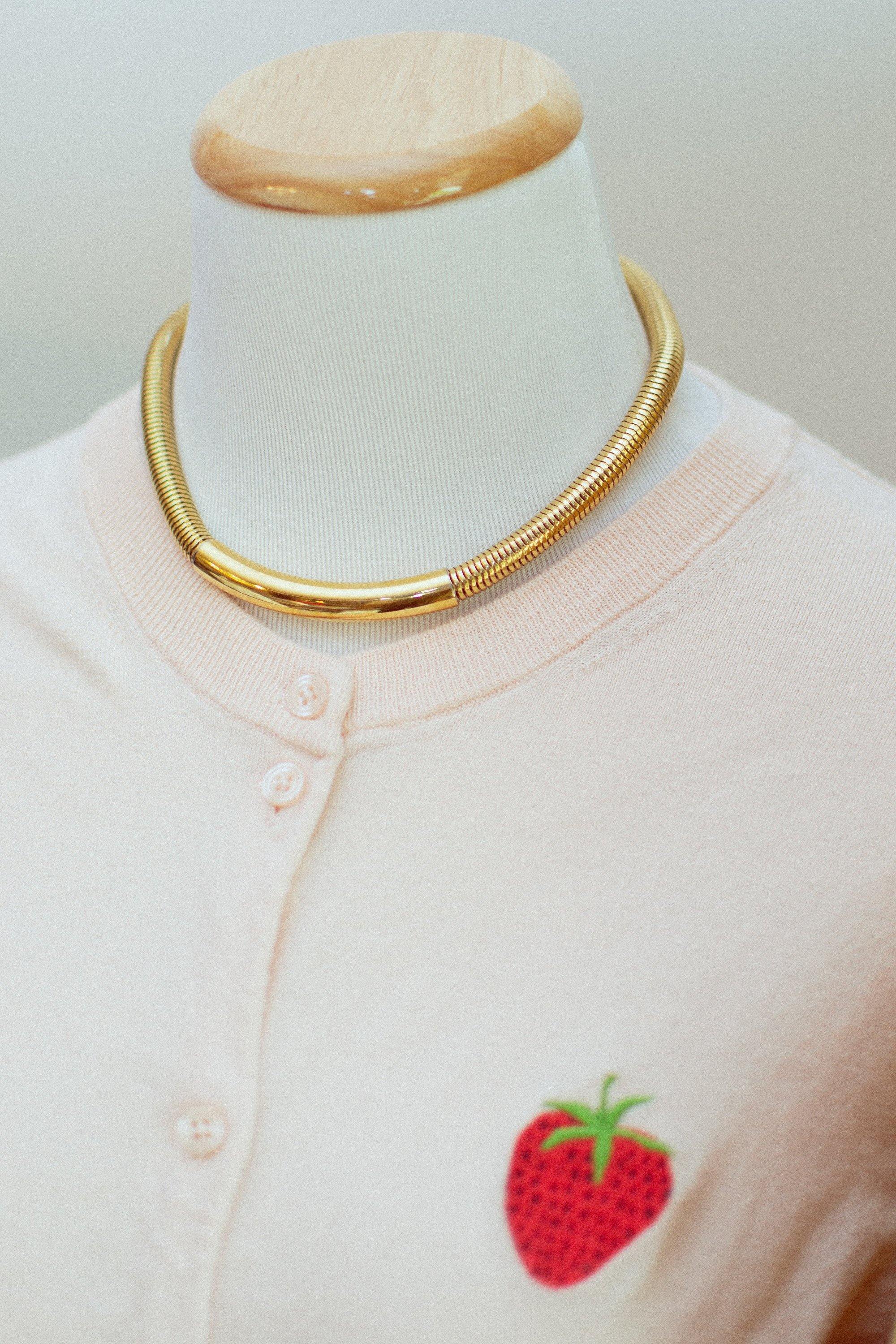 Vintage 1980s Monet Gold Collar Necklace with Wide Gas Pipe Chain by Monet - Vintage Meet Modern Vintage Jewelry - Chicago, Illinois - #oldhollywoodglamour #vintagemeetmodern #designervintage #jewelrybox #antiquejewelry #vintagejewelry