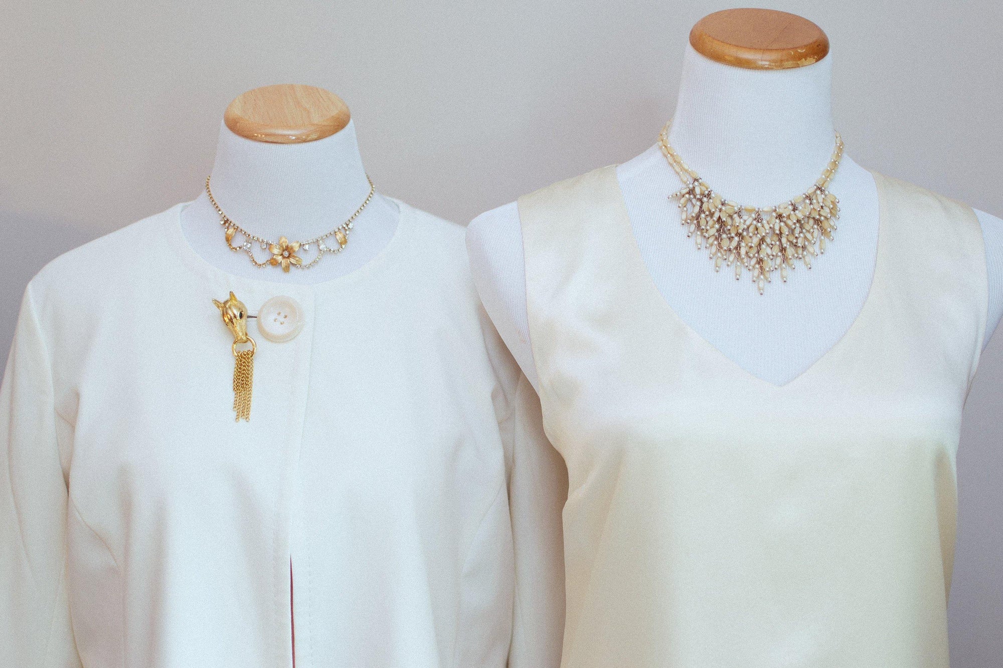 Vintage Flower Necklace with Rhinestones by 1960s - Vintage Meet Modern Vintage Jewelry - Chicago, Illinois - #oldhollywoodglamour #vintagemeetmodern #designervintage #jewelrybox #antiquejewelry #vintagejewelry