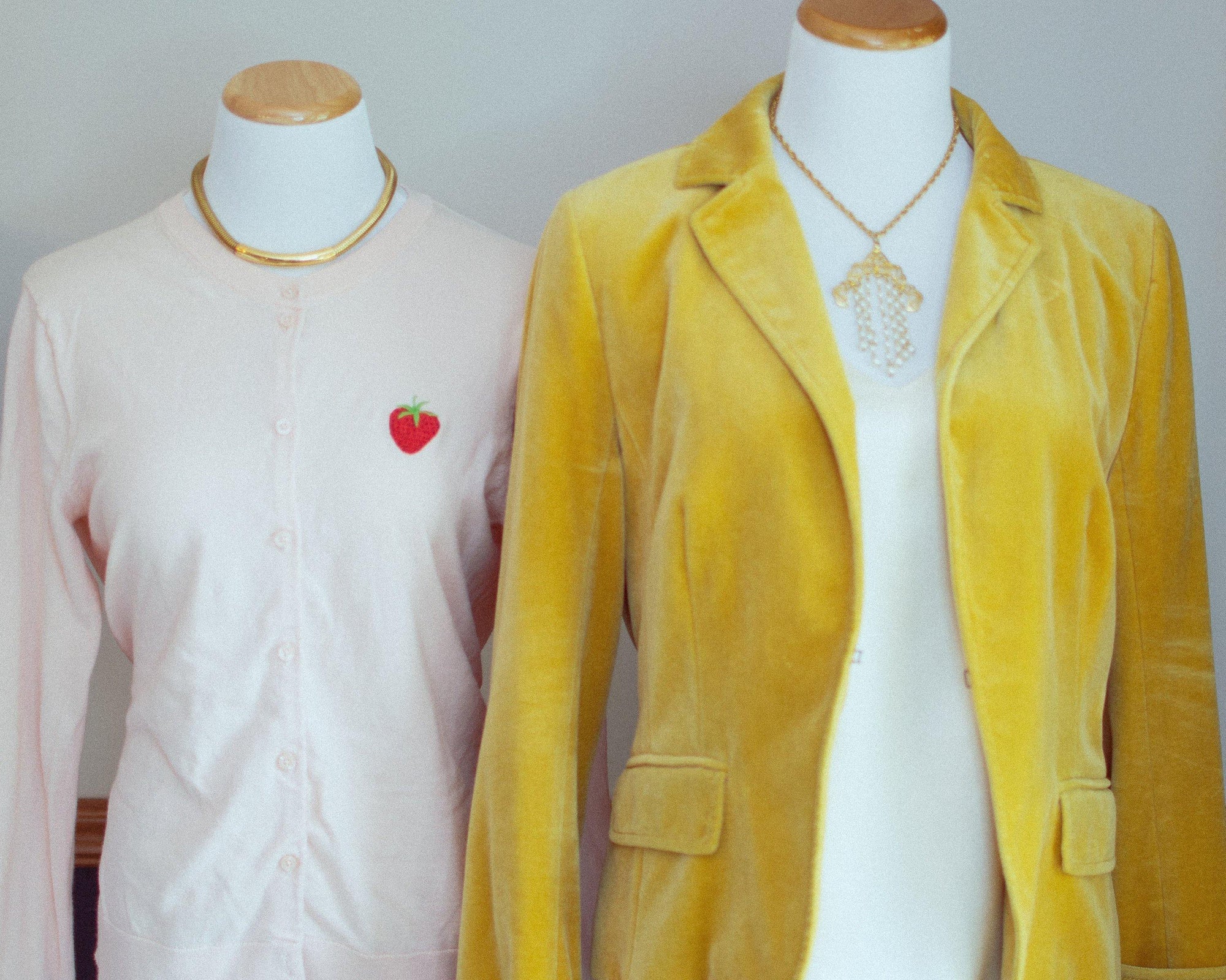 Vintage 1970s Bohemian Chic Waterfall Pearl Tassel Necklace by 1970s - Vintage Meet Modern Vintage Jewelry - Chicago, Illinois - #oldhollywoodglamour #vintagemeetmodern #designervintage #jewelrybox #antiquejewelry #vintagejewelry