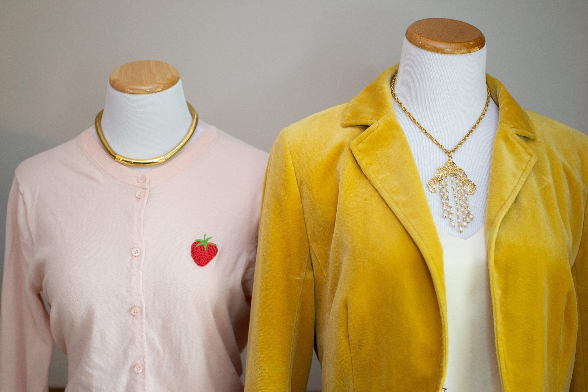 Vintage 1970s Bohemian Chic Waterfall Pearl Tassel Necklace by 1970s - Vintage Meet Modern Vintage Jewelry - Chicago, Illinois - #oldhollywoodglamour #vintagemeetmodern #designervintage #jewelrybox #antiquejewelry #vintagejewelry