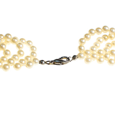 Vintage Looped Pearl Collar Necklace by 1950s - Vintage Meet Modern Vintage Jewelry - Chicago, Illinois - #oldhollywoodglamour #vintagemeetmodern #designervintage #jewelrybox #antiquejewelry #vintagejewelry