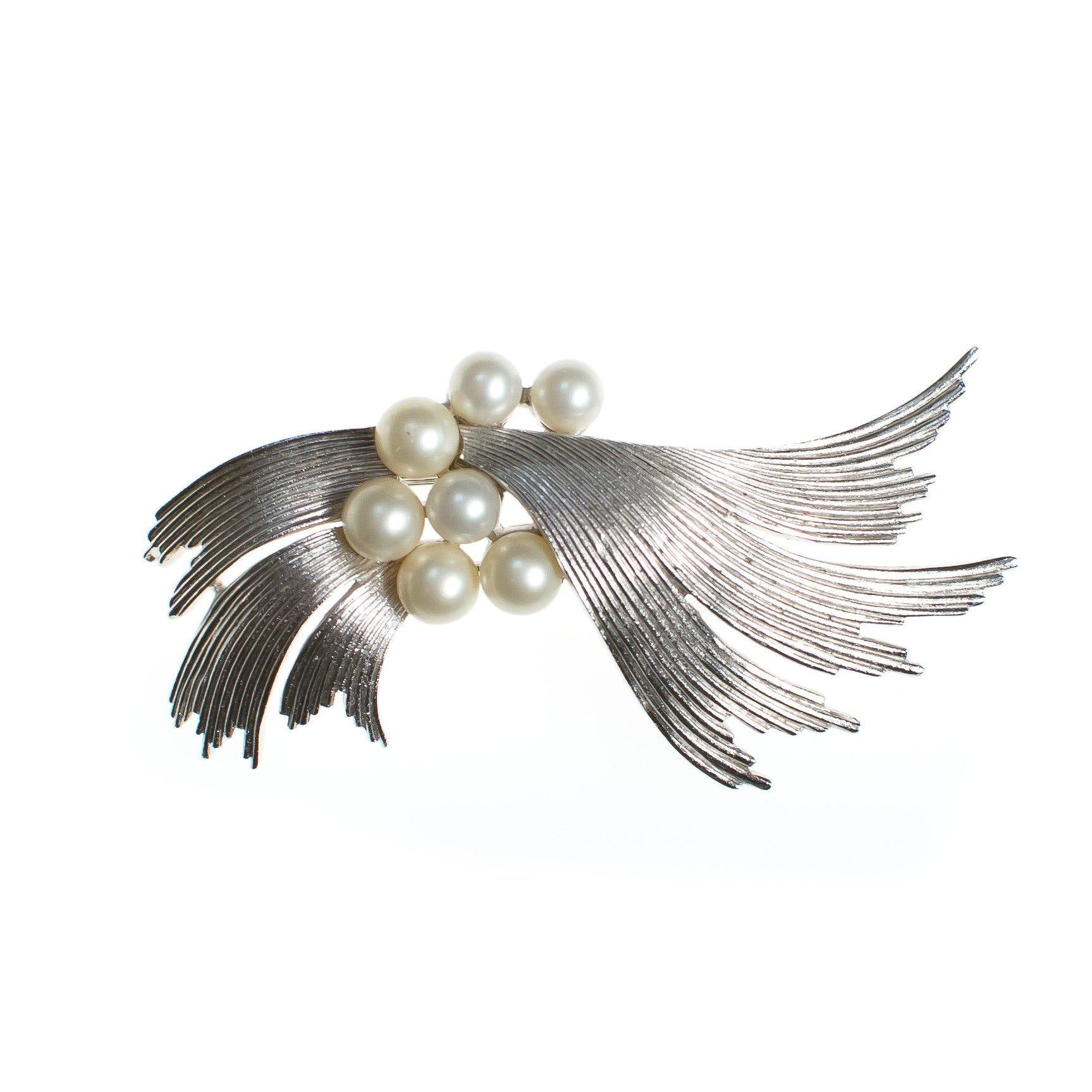 Vintage Crown Trifari Mid Century Modern Silver Crest Brooch with Pearls by Crown Trifari - Vintage Meet Modern Vintage Jewelry - Chicago, Illinois - #oldhollywoodglamour #vintagemeetmodern #designervintage #jewelrybox #antiquejewelry #vintagejewelry