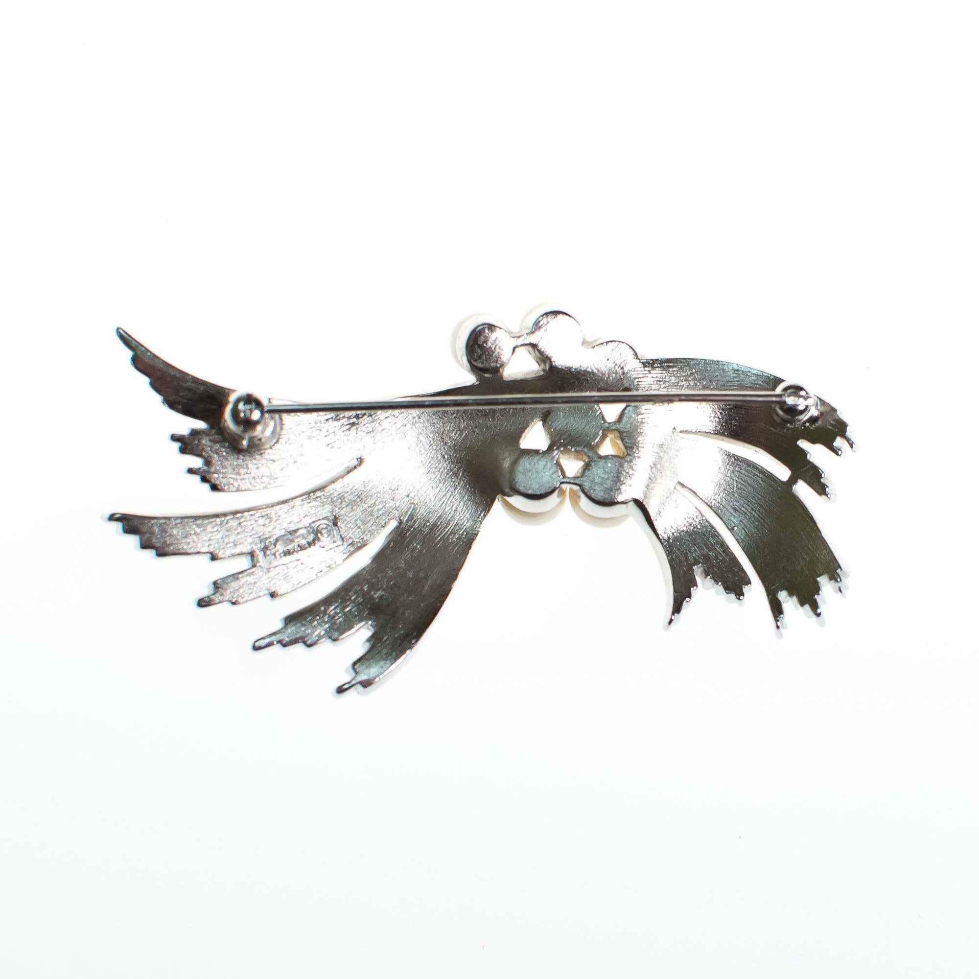 Vintage Crown Trifari Mid Century Modern Silver Crest Brooch with Pearls by Crown Trifari - Vintage Meet Modern Vintage Jewelry - Chicago, Illinois - #oldhollywoodglamour #vintagemeetmodern #designervintage #jewelrybox #antiquejewelry #vintagejewelry