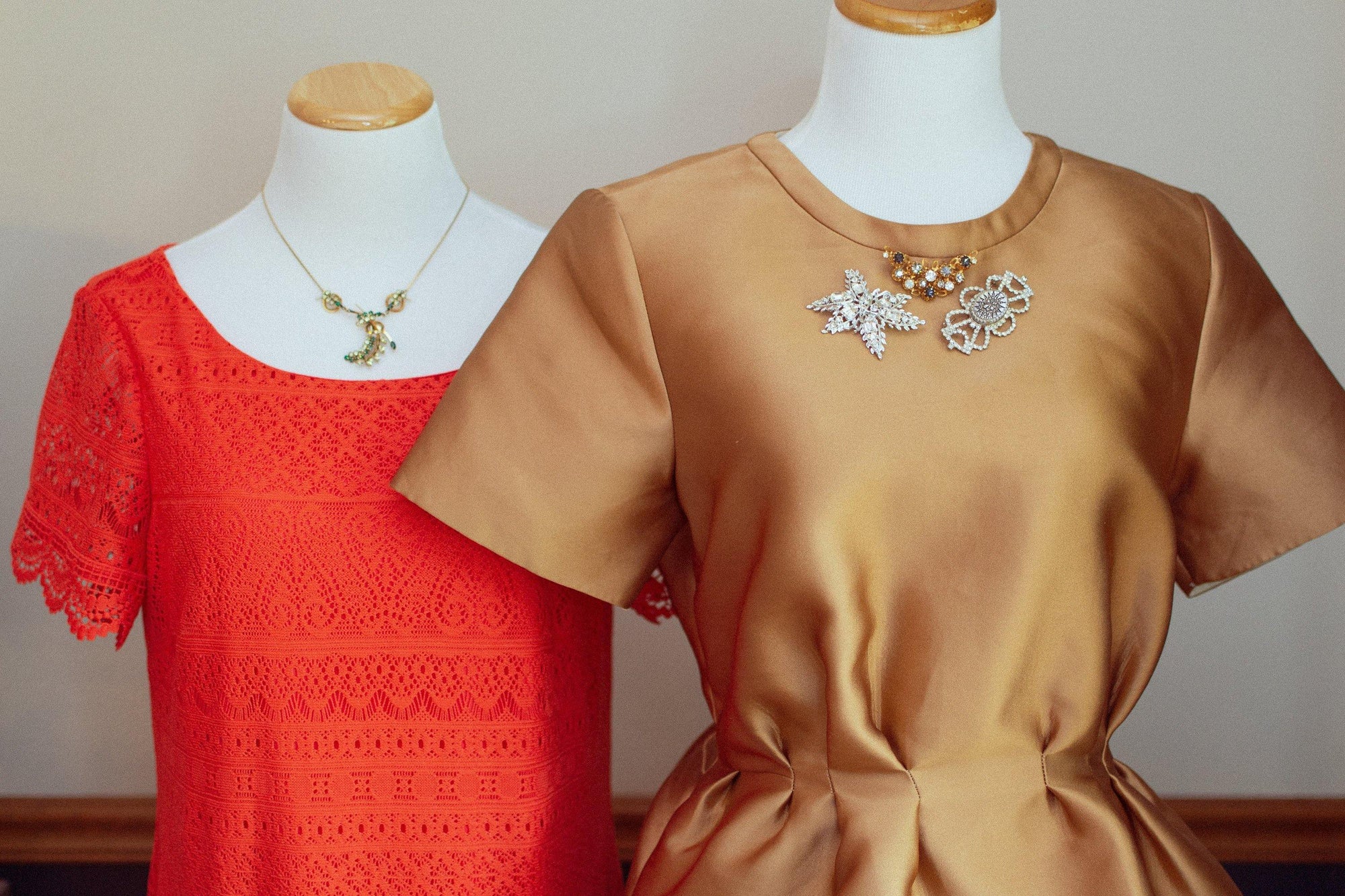 Vintage Rhinestone Brooch with Etched Crystal Center by 1950s - Vintage Meet Modern Vintage Jewelry - Chicago, Illinois - #oldhollywoodglamour #vintagemeetmodern #designervintage #jewelrybox #antiquejewelry #vintagejewelry