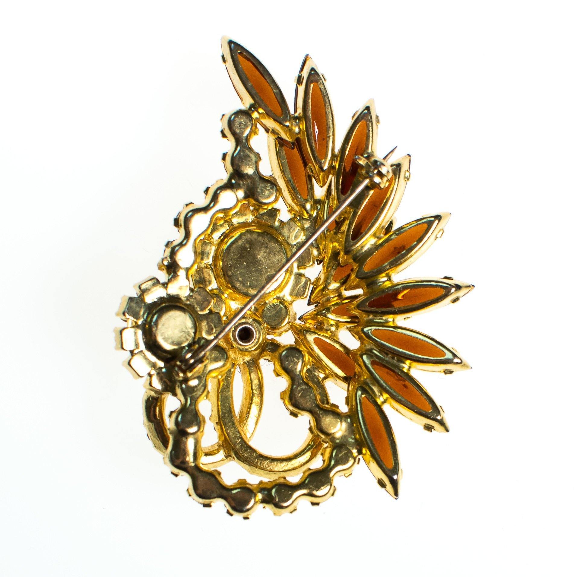 Vintage Juliana Brooch, Amber Brown Rhinestones, Gold Rhinestones, Aurora Borealis Rhinestones, Gold Tone Setting, Brooches and Pins by Juliana - Vintage Meet Modern Vintage Jewelry - Chicago, Illinois - #oldhollywoodglamour #vintagemeetmodern #designervintage #jewelrybox #antiquejewelry #vintagejewelry