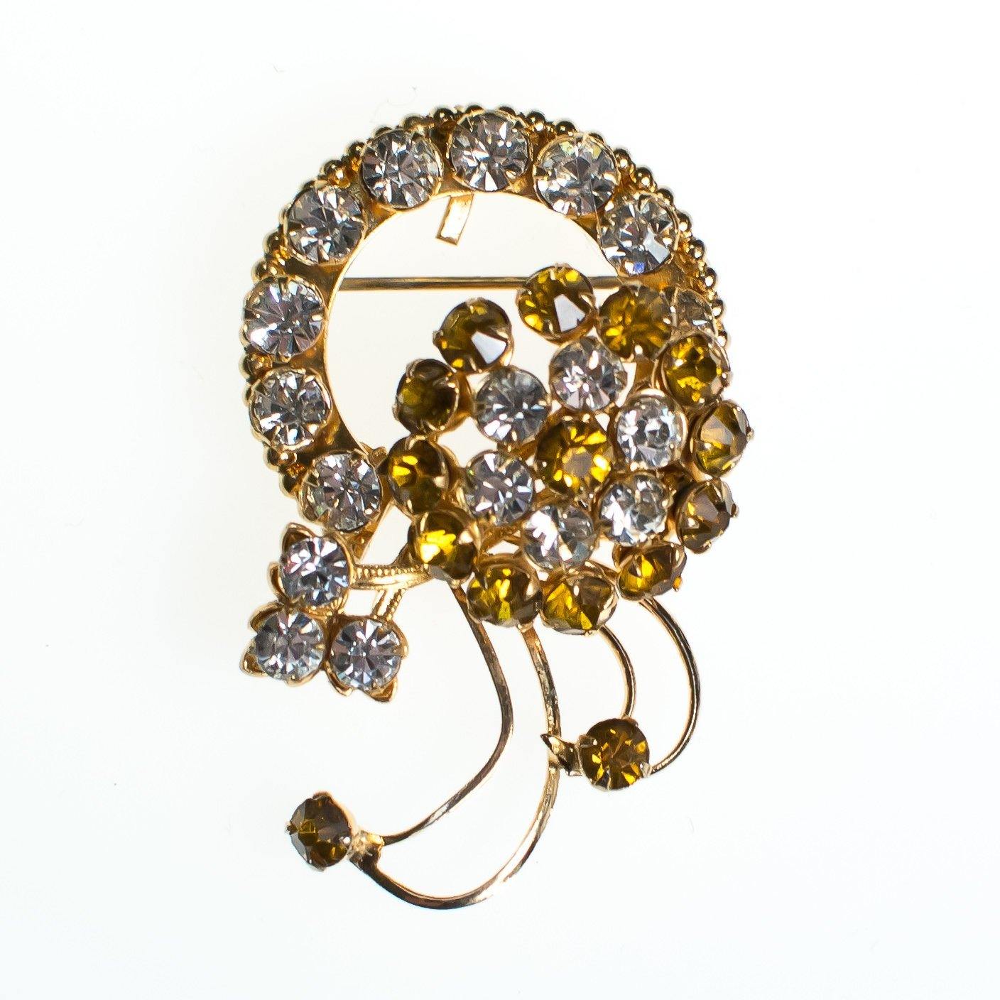 Vintage Brooch, Gold Rhinestones, Diamante Crystals, Gold Tone, Brooches and Pins by 1950s - Vintage Meet Modern Vintage Jewelry - Chicago, Illinois - #oldhollywoodglamour #vintagemeetmodern #designervintage #jewelrybox #antiquejewelry #vintagejewelry