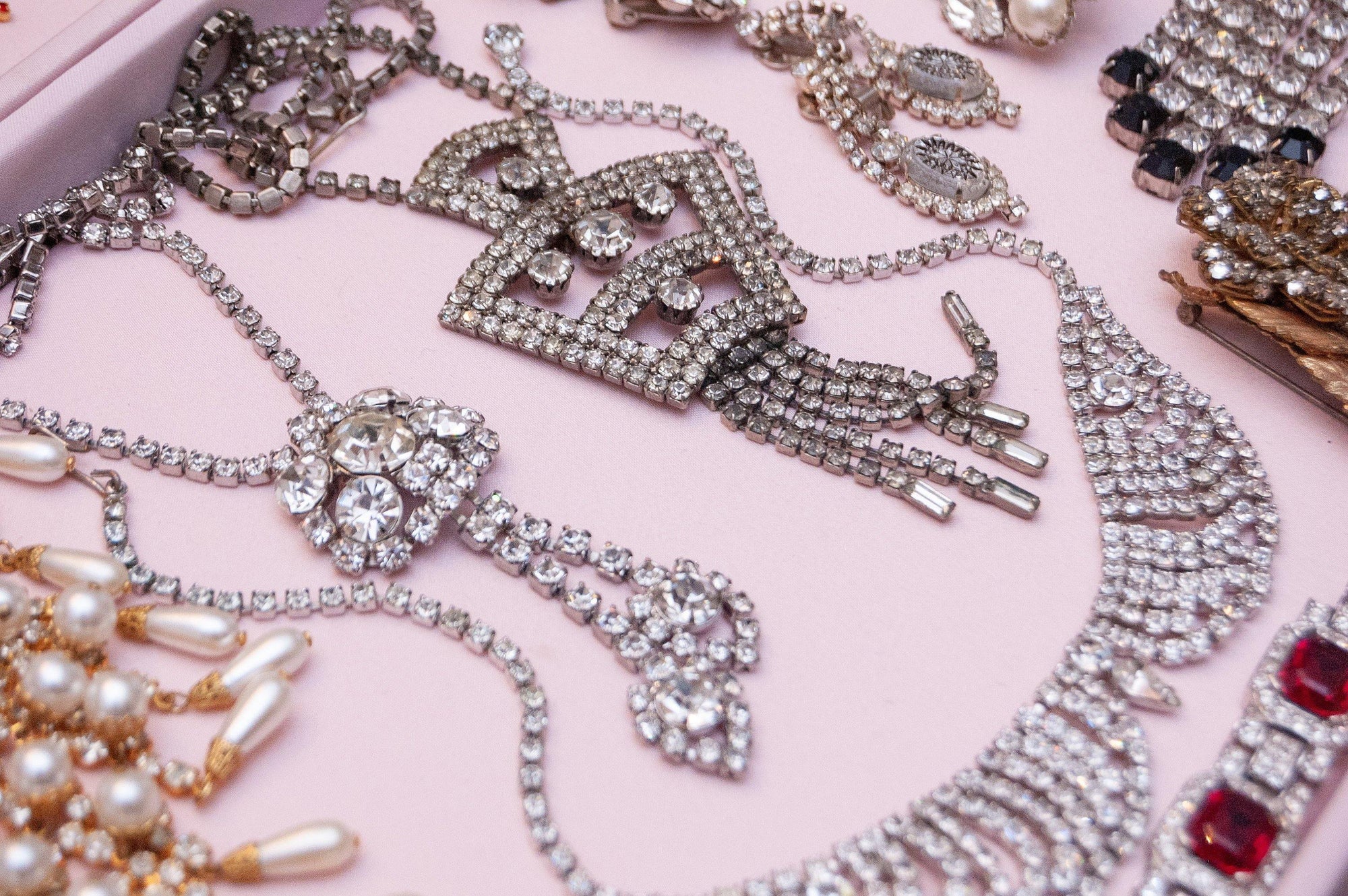 Vintage Art Deco Diamante Crystal Necklace, Dangle, Silver Tone Setting, Fish Hook Clasp by Art Deco - Vintage Meet Modern Vintage Jewelry - Chicago, Illinois - #oldhollywoodglamour #vintagemeetmodern #designervintage #jewelrybox #antiquejewelry #vintagejewelry