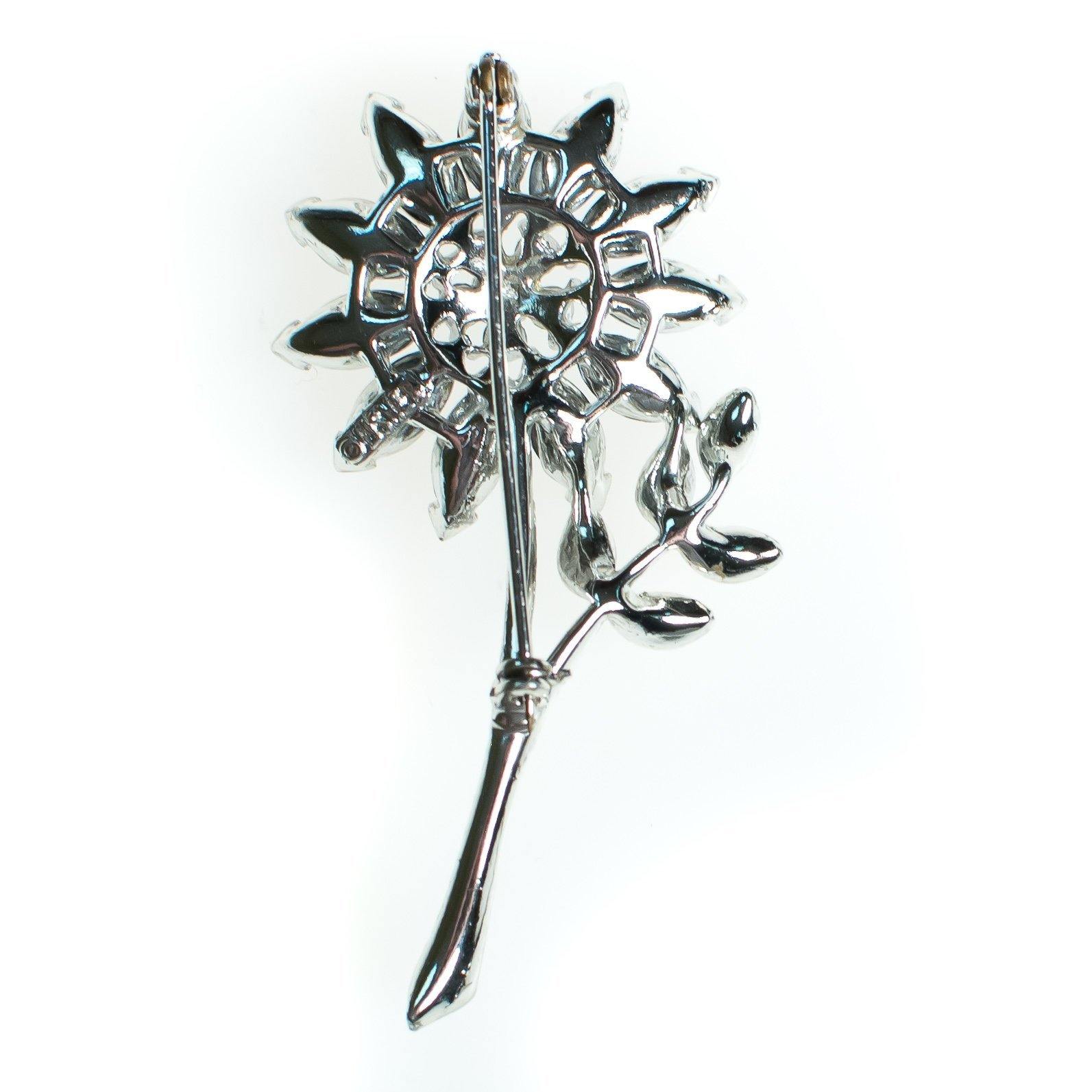 Vintage 1950s Lisner Brooch, Flower Brooch, Blue Rhinestones, Silver Tone Brooch, Brooches and pins by Lisner - Vintage Meet Modern Vintage Jewelry - Chicago, Illinois - #oldhollywoodglamour #vintagemeetmodern #designervintage #jewelrybox #antiquejewelry #vintagejewelry