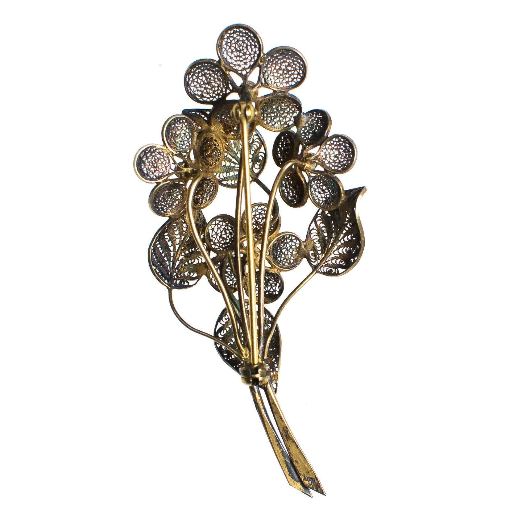 Vintage Sterling Silver Filigree Flower Brooch, Gold Tone Setting, Brooches and Pins by Sterling Silver - Vintage Meet Modern Vintage Jewelry - Chicago, Illinois - #oldhollywoodglamour #vintagemeetmodern #designervintage #jewelrybox #antiquejewelry #vintagejewelry