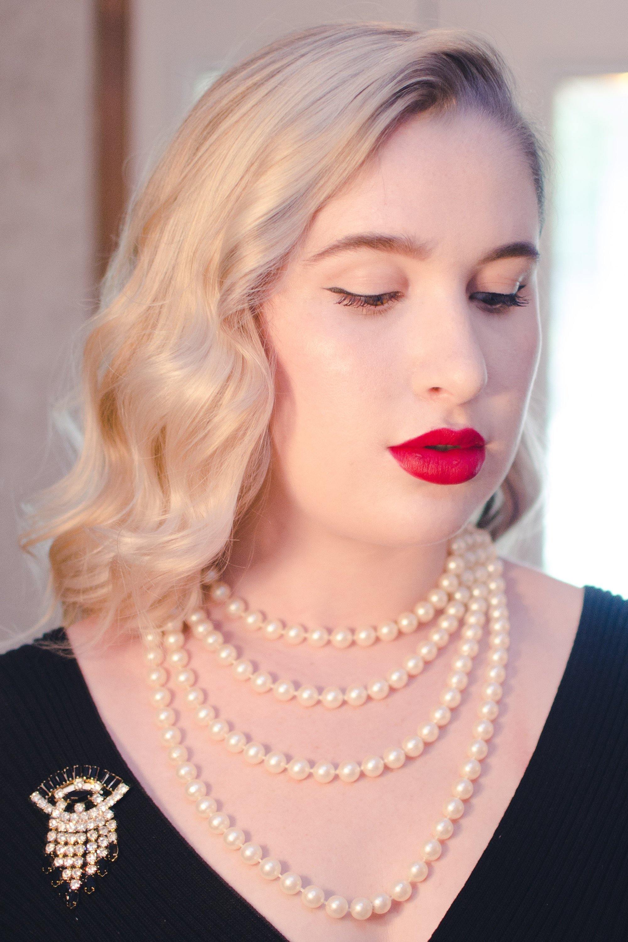 Vintage Opera Length Faux Pearl Necklace by Pearls - Vintage Meet Modern Vintage Jewelry - Chicago, Illinois - #oldhollywoodglamour #vintagemeetmodern #designervintage #jewelrybox #antiquejewelry #vintagejewelry