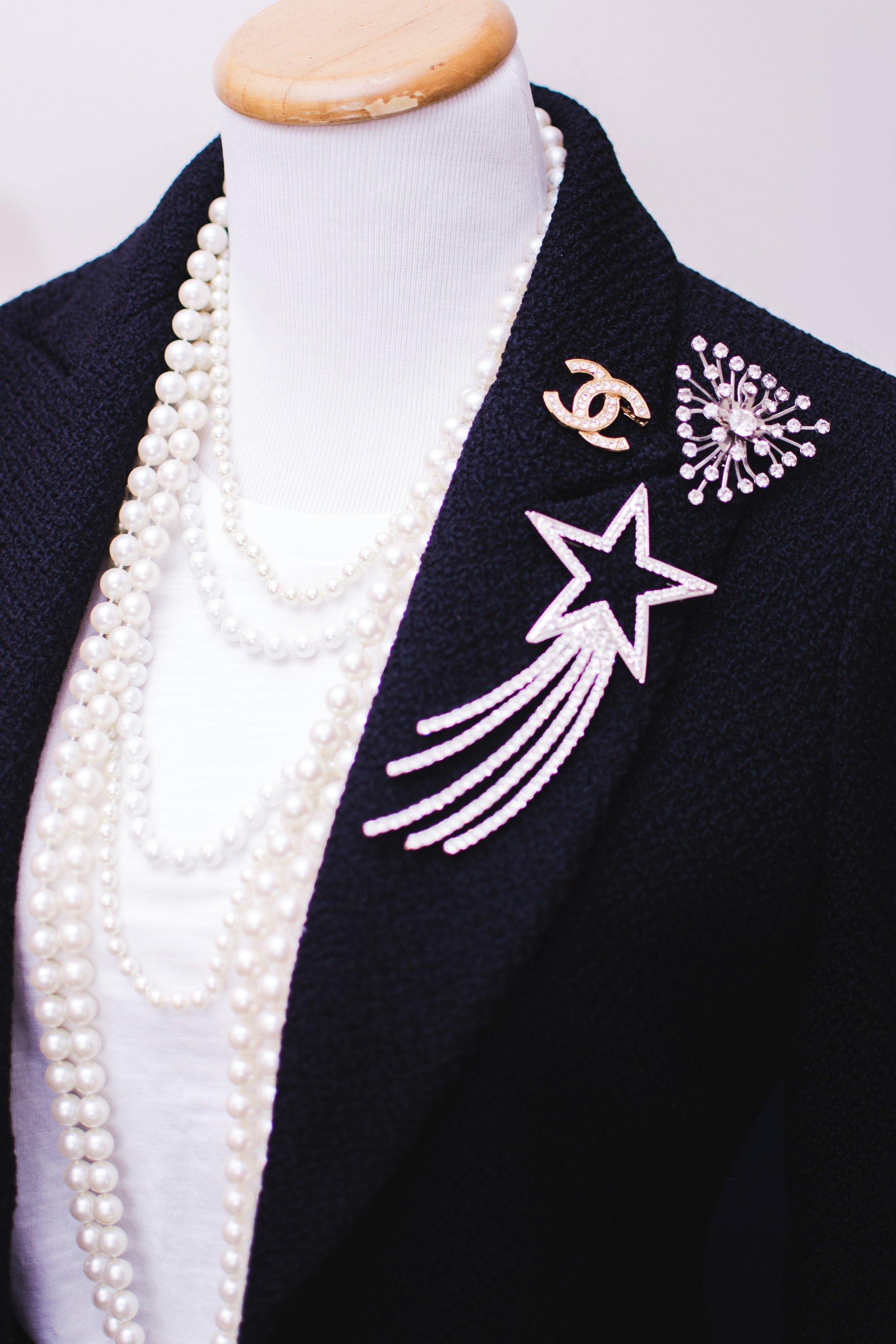 Vintage Kissaka Pearl Necklace by Kissaka - Vintage Meet Modern Vintage Jewelry - Chicago, Illinois - #oldhollywoodglamour #vintagemeetmodern #designervintage #jewelrybox #antiquejewelry #vintagejewelry