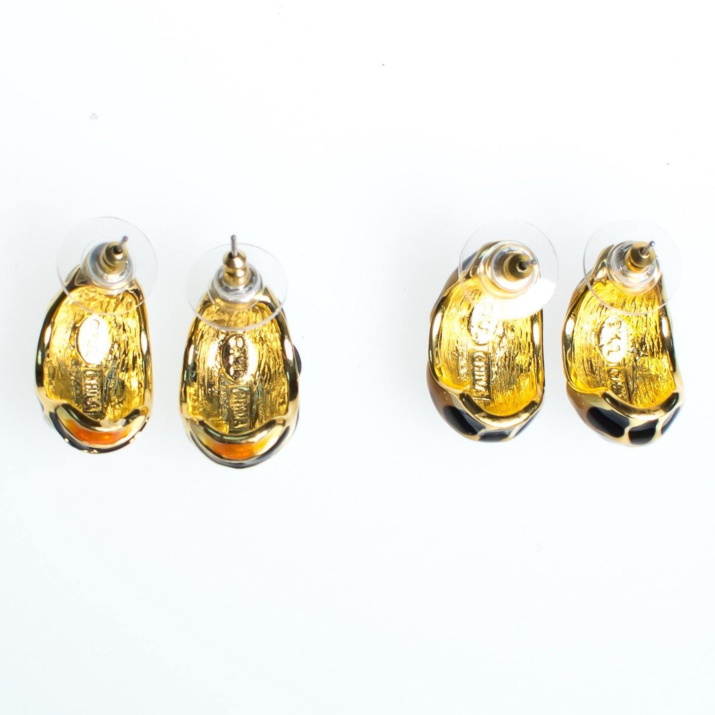 Vintage Kenneth Jay Lane Animal Print Earring Set, Black and Brown Earrings, Black, Orange, and Beige Earrings, Gold Tone Setting, Posts by kenneth jay lane - Vintage Meet Modern Vintage Jewelry - Chicago, Illinois - #oldhollywoodglamour #vintagemeetmodern #designervintage #jewelrybox #antiquejewelry #vintagejewelry