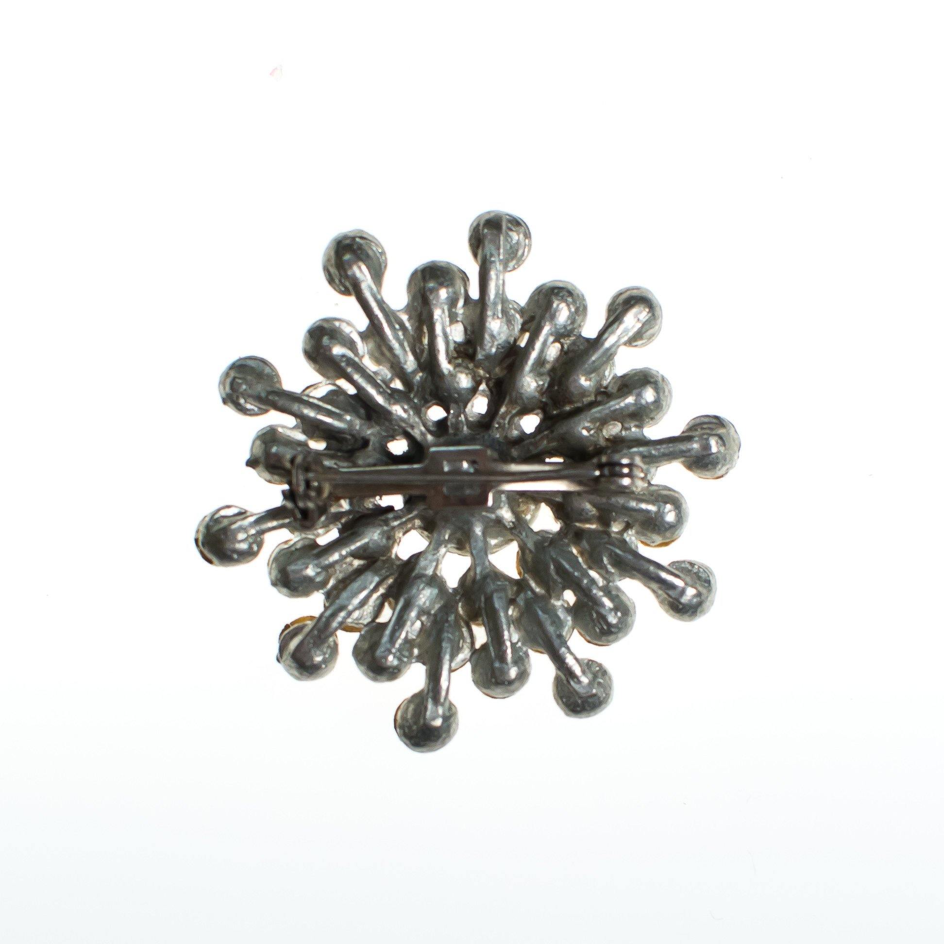 Vintage Art Deco Style Diamante Crystal Brooch, Silver Tone by Art Deco - Vintage Meet Modern Vintage Jewelry - Chicago, Illinois - #oldhollywoodglamour #vintagemeetmodern #designervintage #jewelrybox #antiquejewelry #vintagejewelry