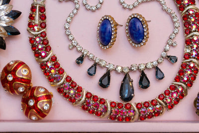 Vintage Lisner Red Aurora Borealis Carnival Glass Rhinestone Crystal Necklace by Lisner - Vintage Meet Modern Vintage Jewelry - Chicago, Illinois - #oldhollywoodglamour #vintagemeetmodern #designervintage #jewelrybox #antiquejewelry #vintagejewelry