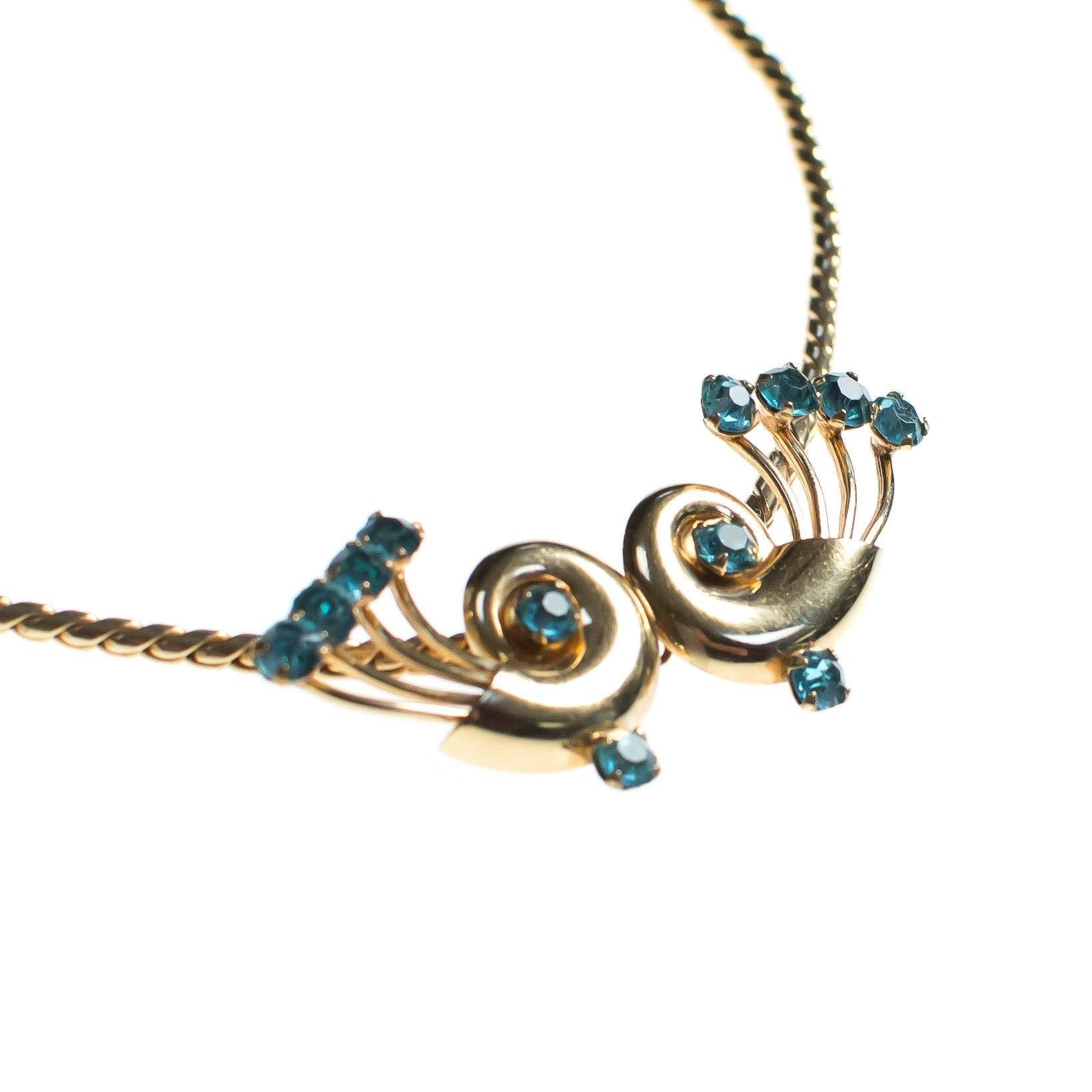 Vintage 1940s Van Dell Necklace, Blue Rhinestones, Gold Tone Necklace, Snap Clasp by Van Dell - Vintage Meet Modern Vintage Jewelry - Chicago, Illinois - #oldhollywoodglamour #vintagemeetmodern #designervintage #jewelrybox #antiquejewelry #vintagejewelry