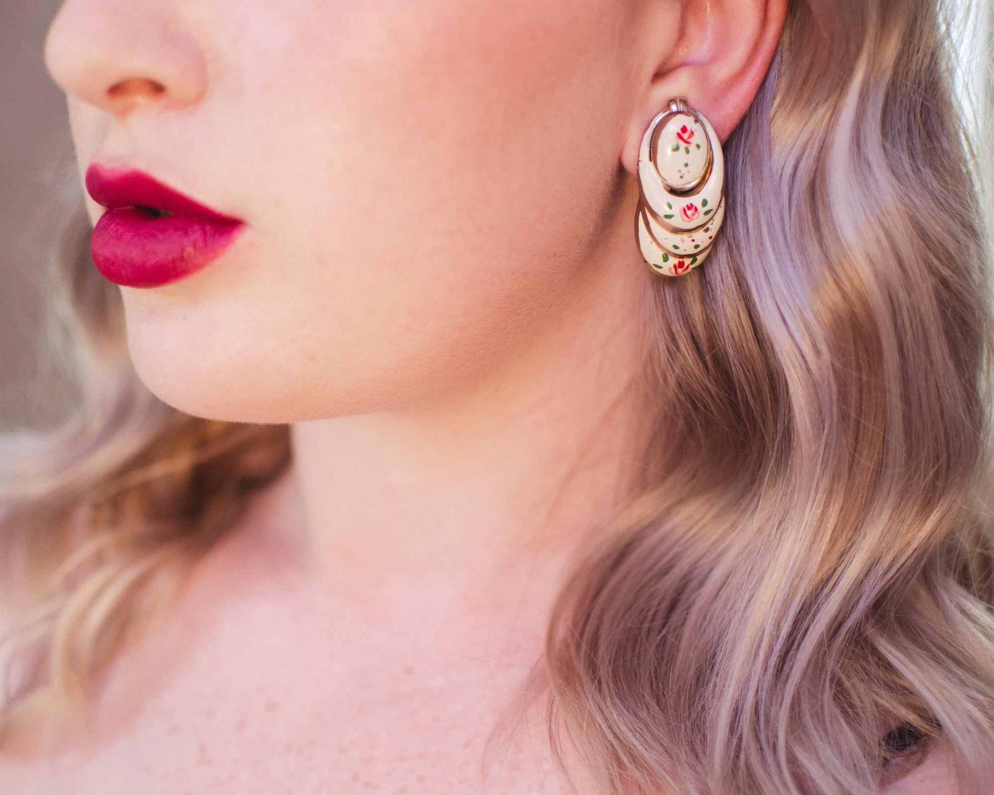 Vintage Hand Painted Pink Flower and White Enamel Dangle Earrings, Silver Tone, Clip-on by 1960s - Vintage Meet Modern Vintage Jewelry - Chicago, Illinois - #oldhollywoodglamour #vintagemeetmodern #designervintage #jewelrybox #antiquejewelry #vintagejewelry