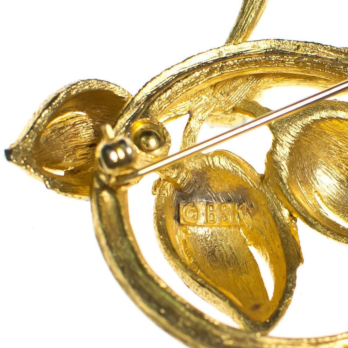 Vintage BSK Flower Brooch, Diamante Crystals, Brushed Gold Tone Setting, Brooches and Pins by BSK - Vintage Meet Modern Vintage Jewelry - Chicago, Illinois - #oldhollywoodglamour #vintagemeetmodern #designervintage #jewelrybox #antiquejewelry #vintagejewelry