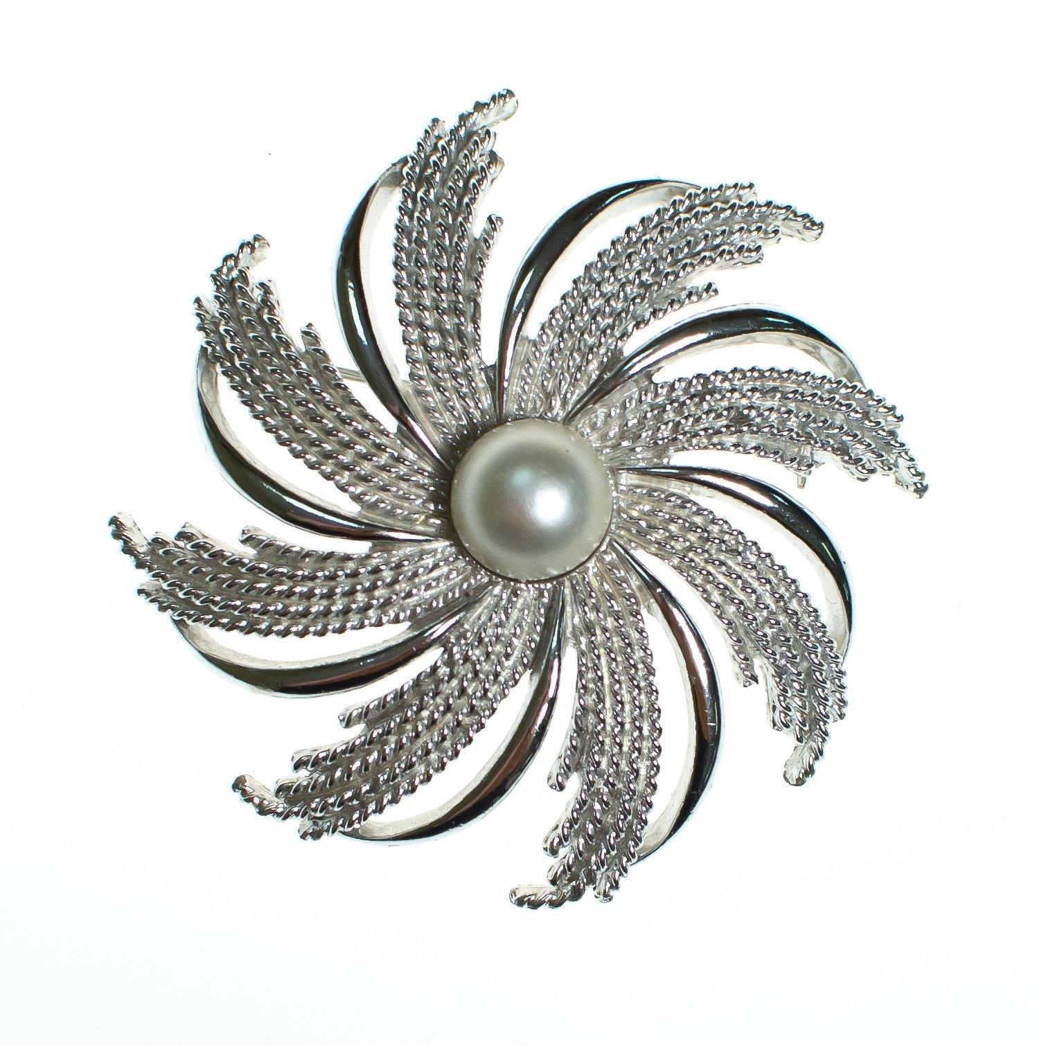 Vintage Mid Century Modern Silver Round Sarah Coventry Brooch, Faux Pearl, Silver Tone Setting, Brooches and Pins by Sarah Coventry - Vintage Meet Modern Vintage Jewelry - Chicago, Illinois - #oldhollywoodglamour #vintagemeetmodern #designervintage #jewelrybox #antiquejewelry #vintagejewelry