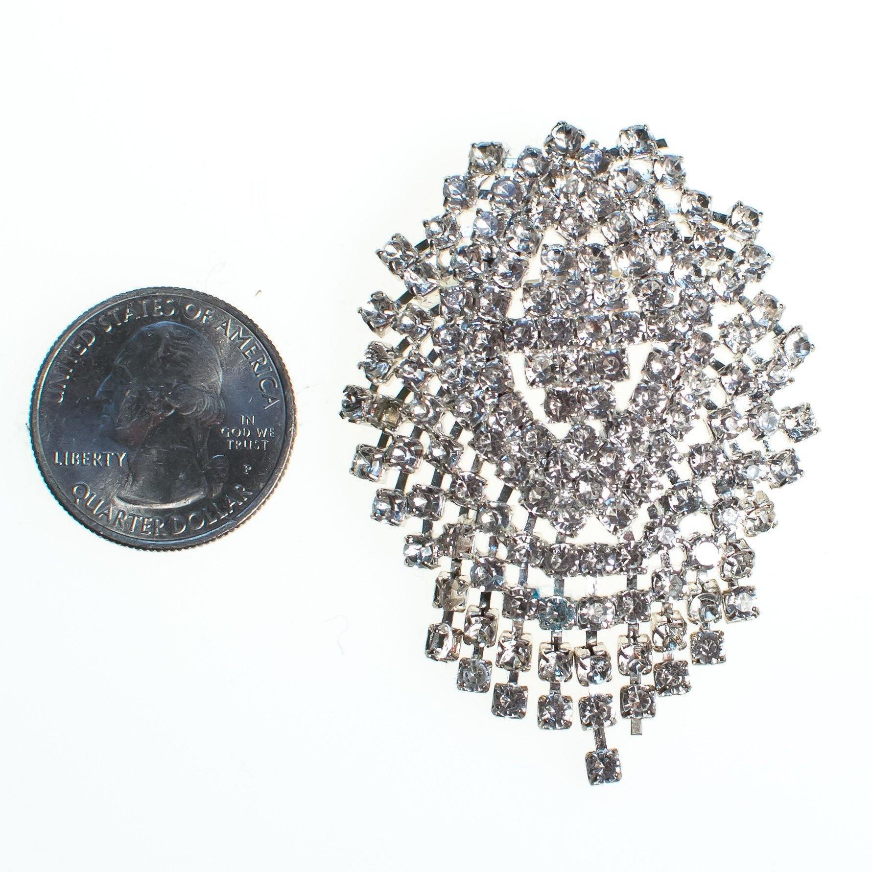 Vintage Art Deco Rhinestone Fringe Dangling Clear Diamante Crystal Brooch Set in Silver Tone Setting by Art Deco - Vintage Meet Modern Vintage Jewelry - Chicago, Illinois - #oldhollywoodglamour #vintagemeetmodern #designervintage #jewelrybox #antiquejewelry #vintagejewelry