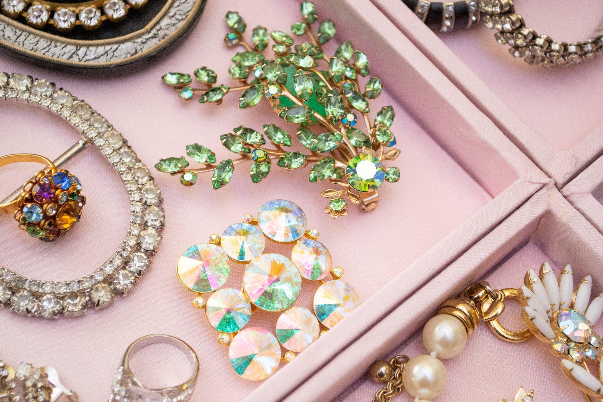 Vintage Light Green Rhinestone and Molted Green Art Glass Cabochon Spray Style Brooch by 1950s - Vintage Meet Modern Vintage Jewelry - Chicago, Illinois - #oldhollywoodglamour #vintagemeetmodern #designervintage #jewelrybox #antiquejewelry #vintagejewelry