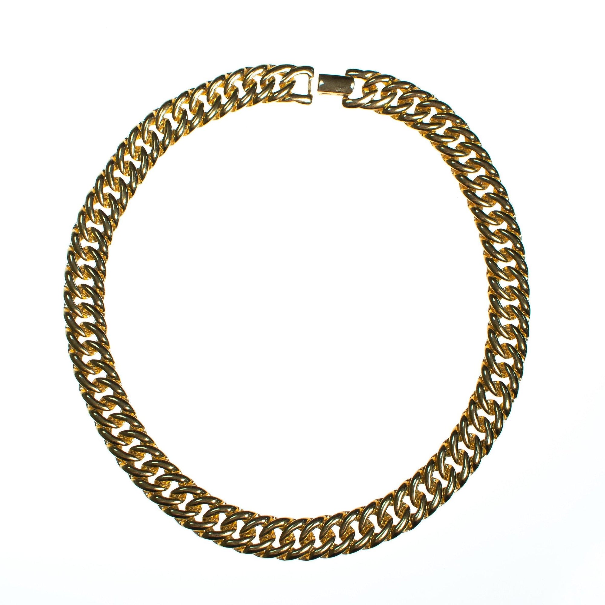 Vintage Classic Gold Link Collar Necklace by 1980s - Vintage Meet Modern Vintage Jewelry - Chicago, Illinois - #oldhollywoodglamour #vintagemeetmodern #designervintage #jewelrybox #antiquejewelry #vintagejewelry