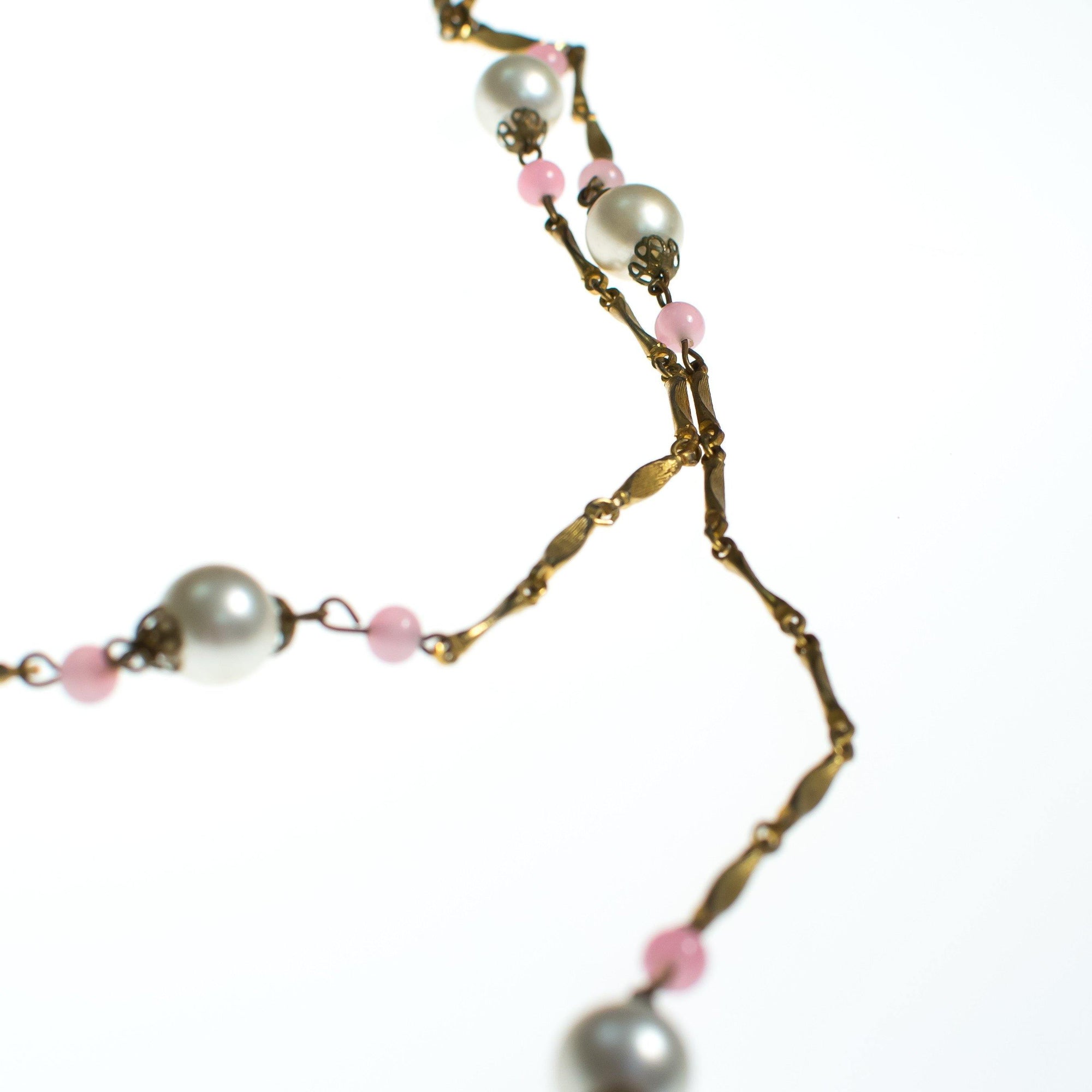 Vintage Pearl and Pale Pink Bead Long Sautoir Necklace by 1960s - Vintage Meet Modern Vintage Jewelry - Chicago, Illinois - #oldhollywoodglamour #vintagemeetmodern #designervintage #jewelrybox #antiquejewelry #vintagejewelry