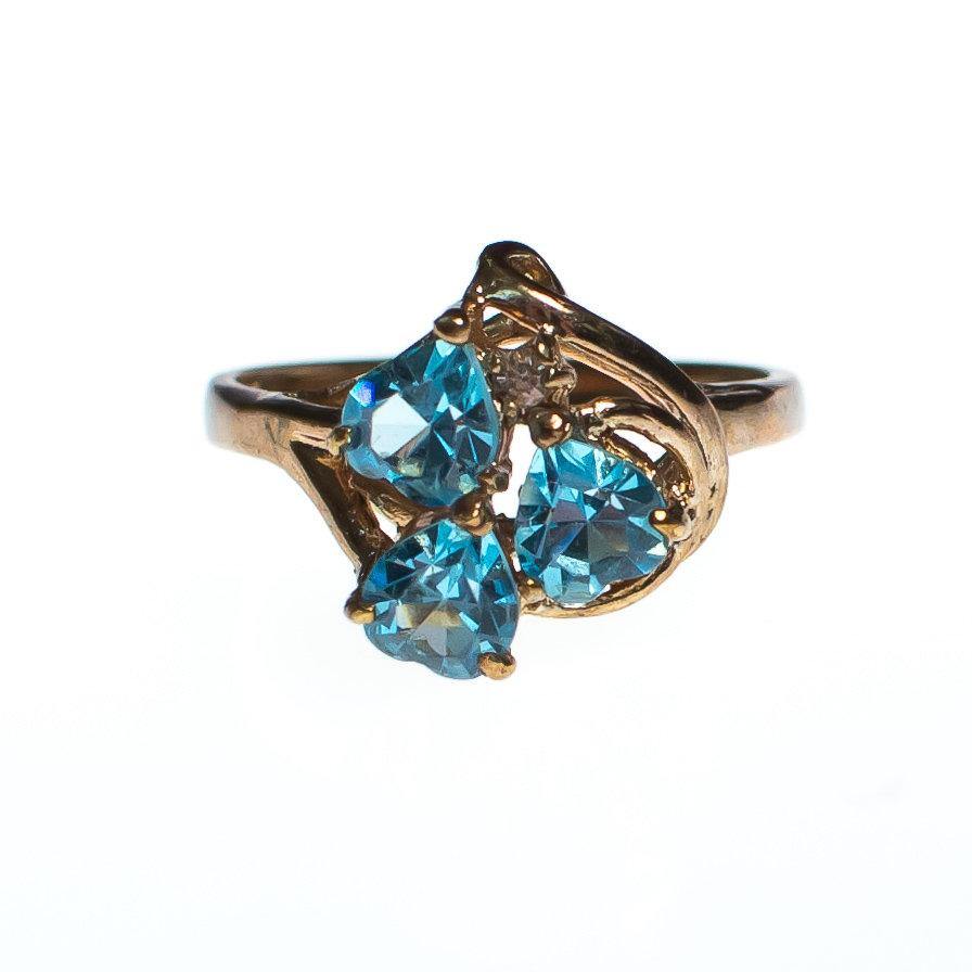 Vintage Ring, Blue Heart Shaped Rhinestones, CZ, Gold Tone Setting, Ring Size 8
